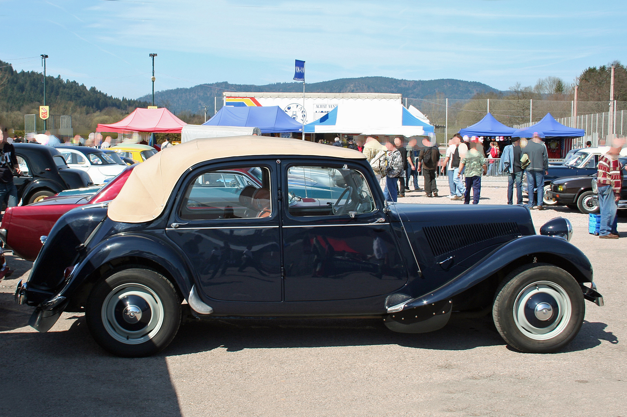 Description Du Véhicule Citroën Traction 11 Découvrable - Encyclopédie ...