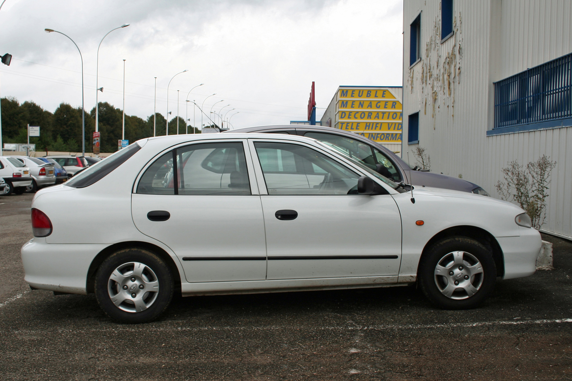 Hyundai Pony 2