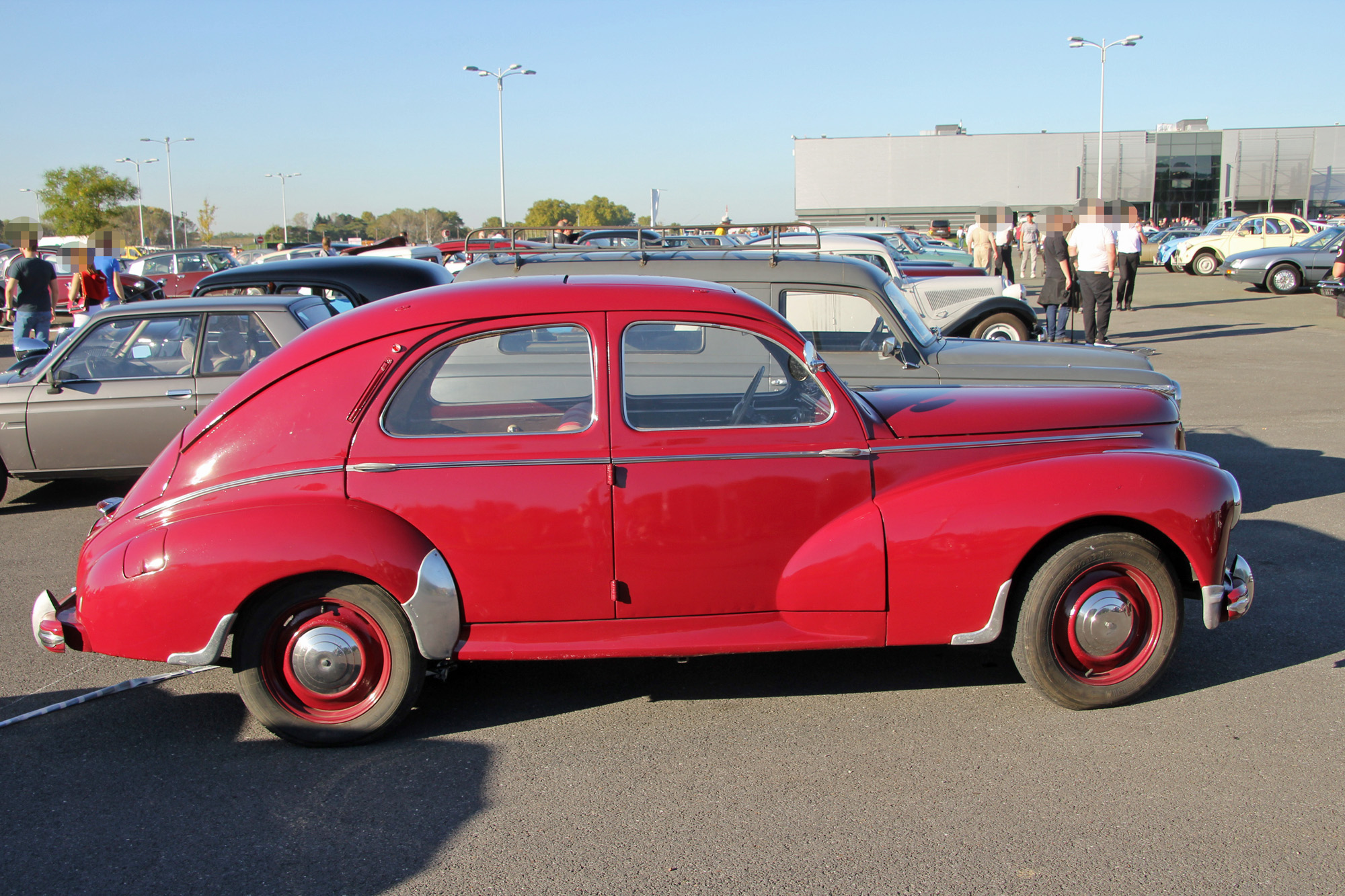 Peugeot 203