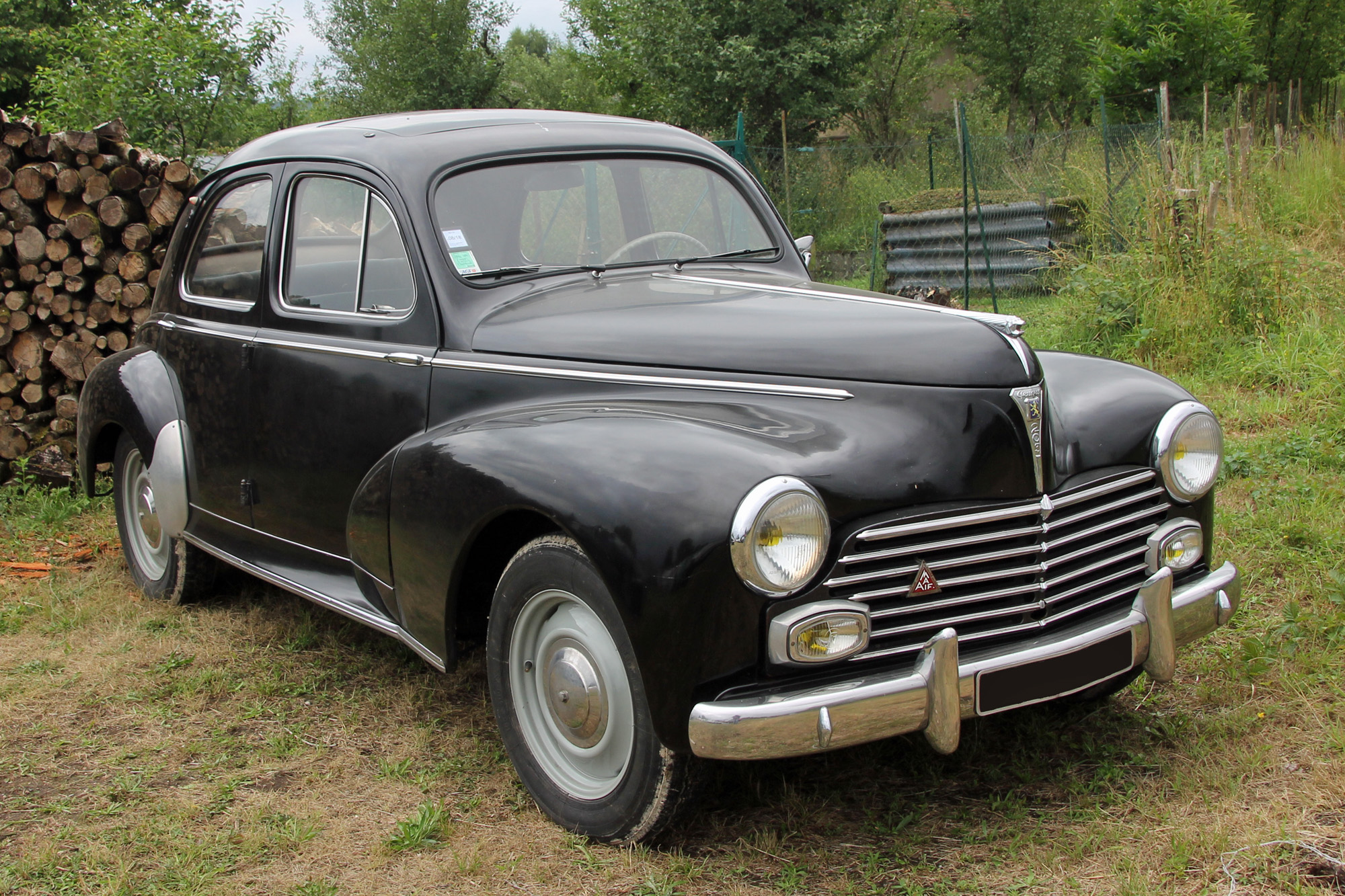 Peugeot 203