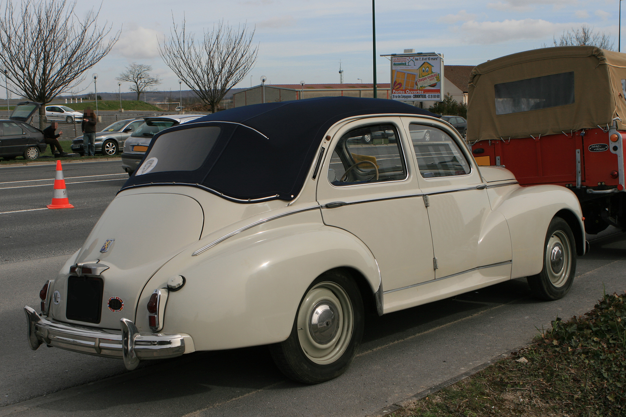 Peugeot 203