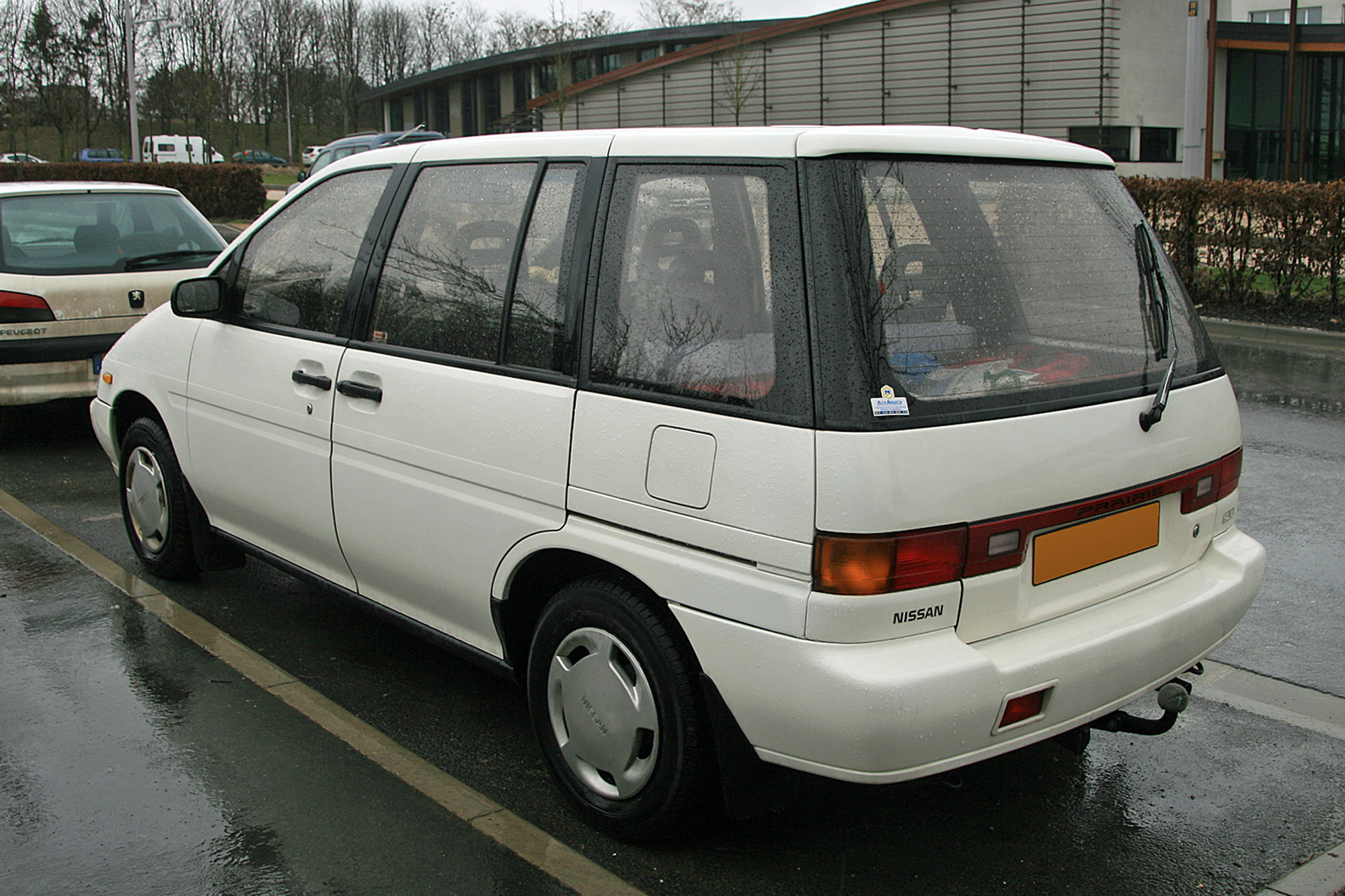 Nissan  Prairie