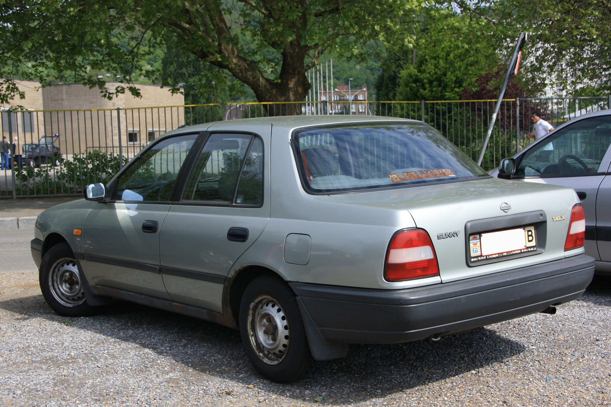 Nissan  Sunny B