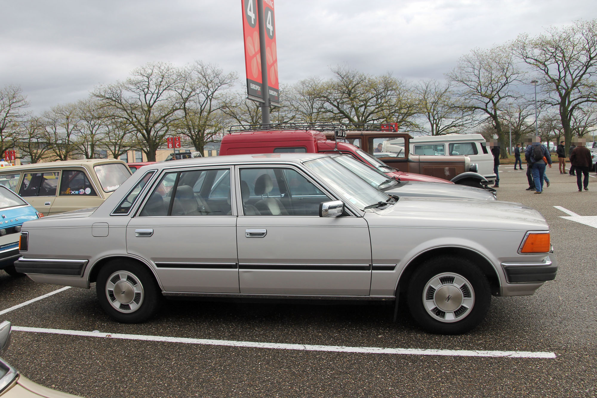 Nissan  Cedric