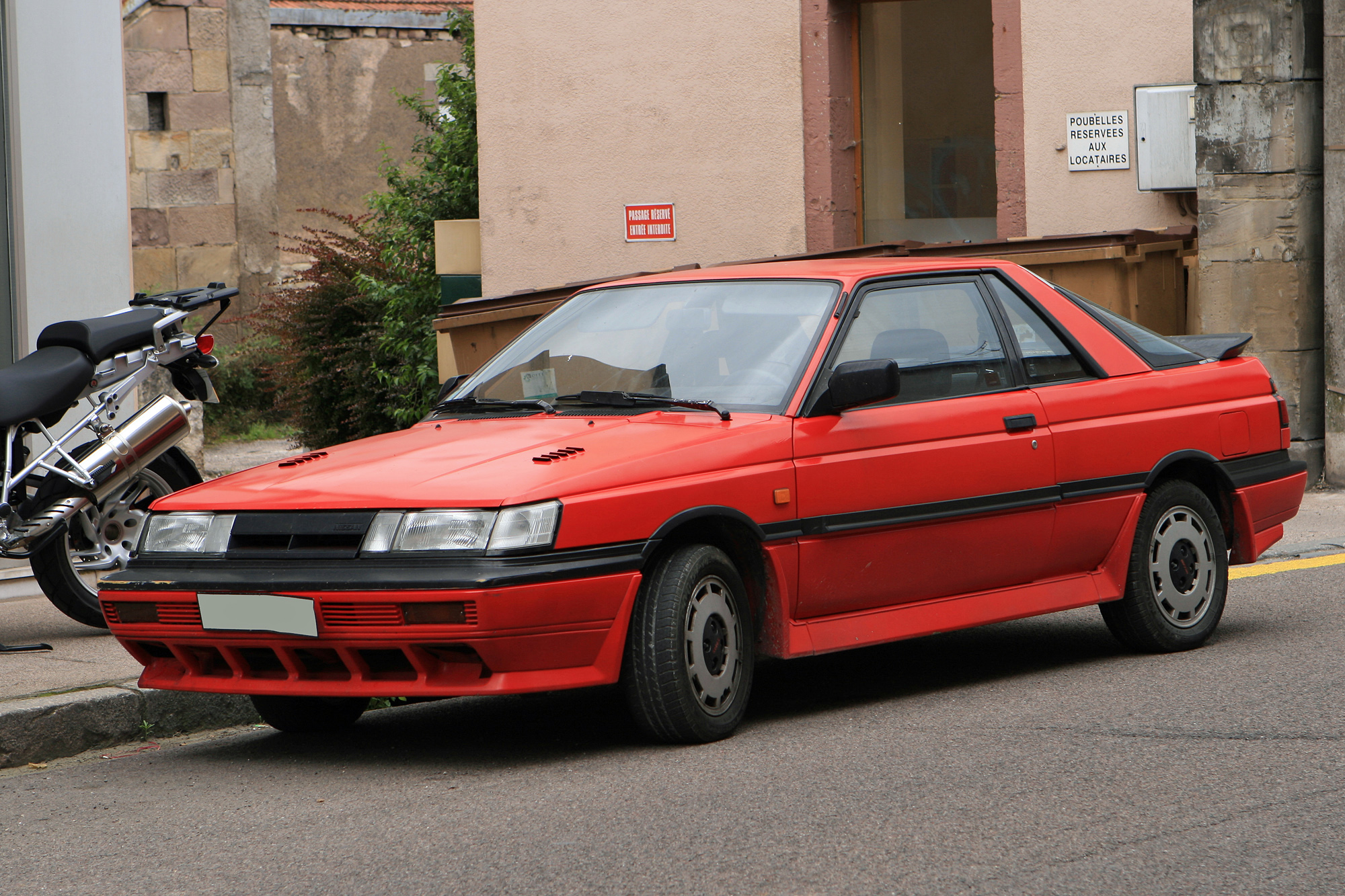 Nissan  Sunny coupé