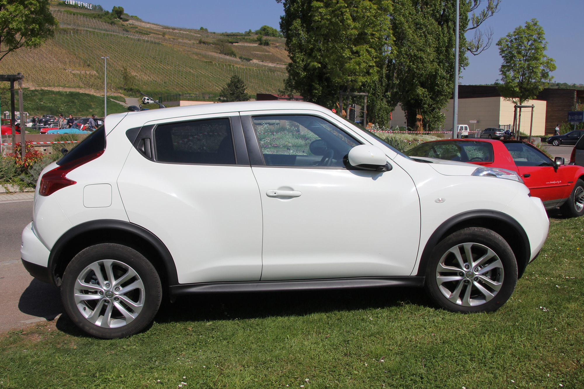 Nissan  Juke