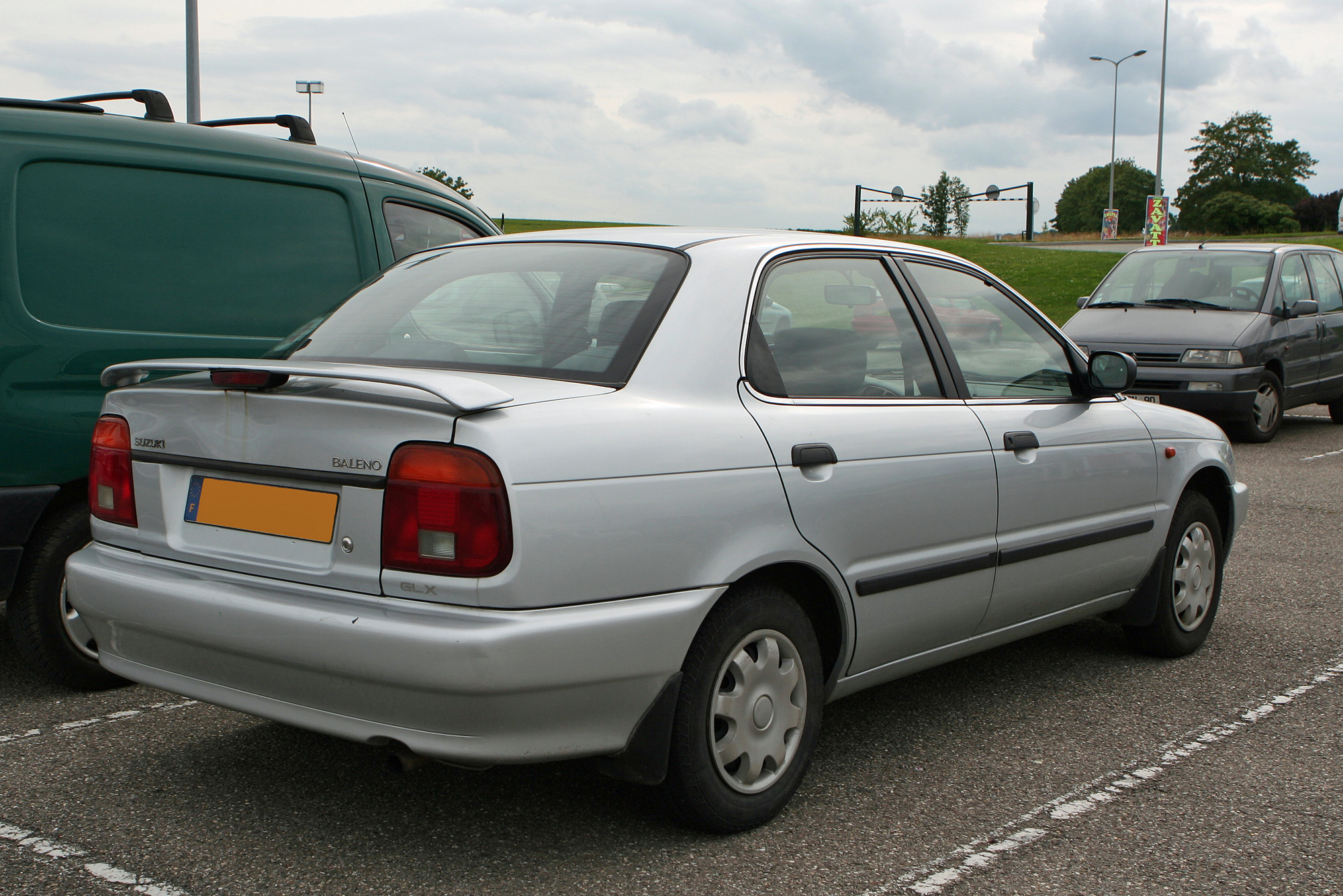 Suzuki  Baleno