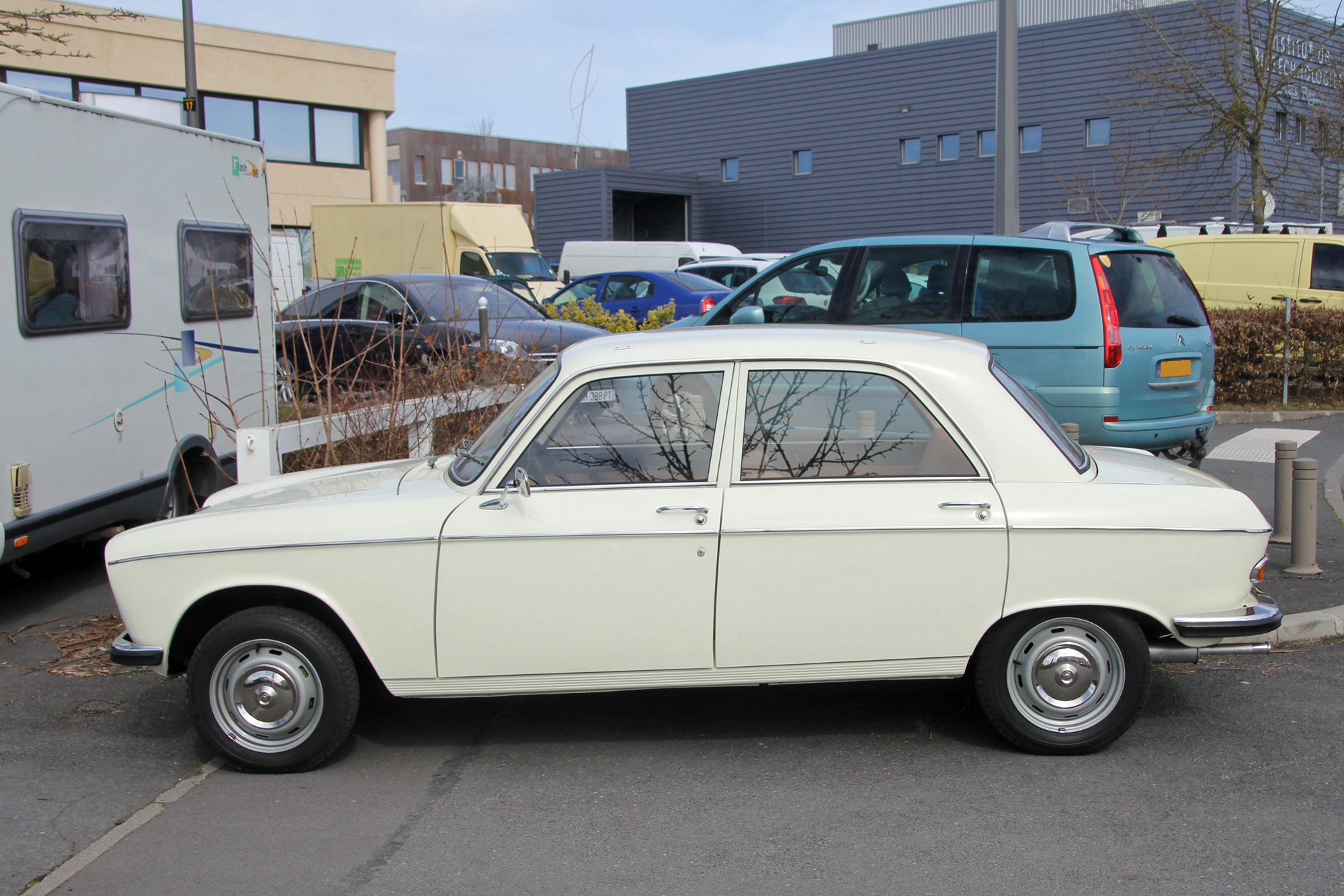 Peugeot 204