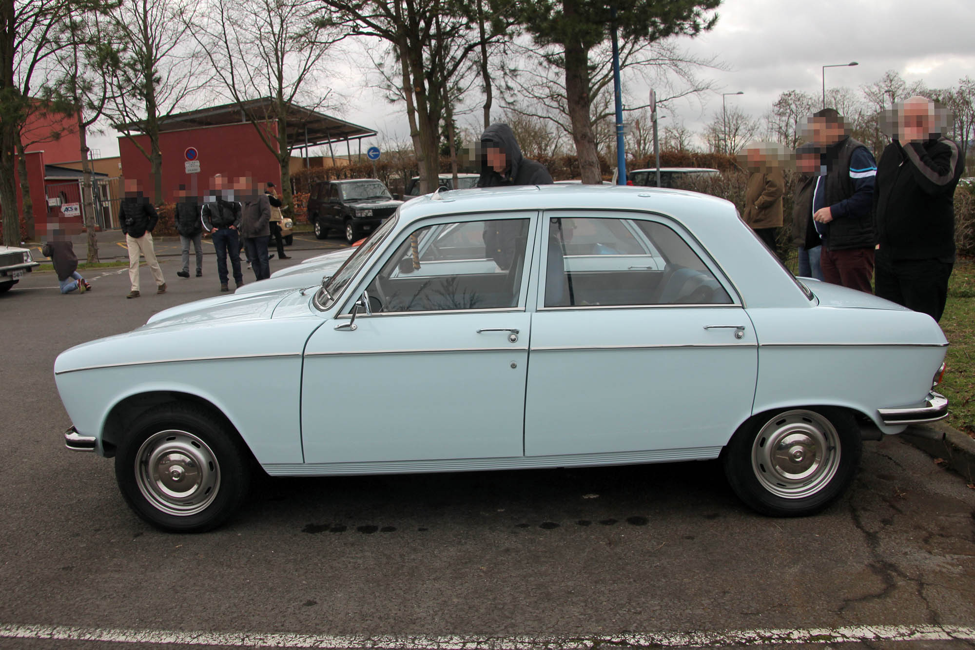 Peugeot 204