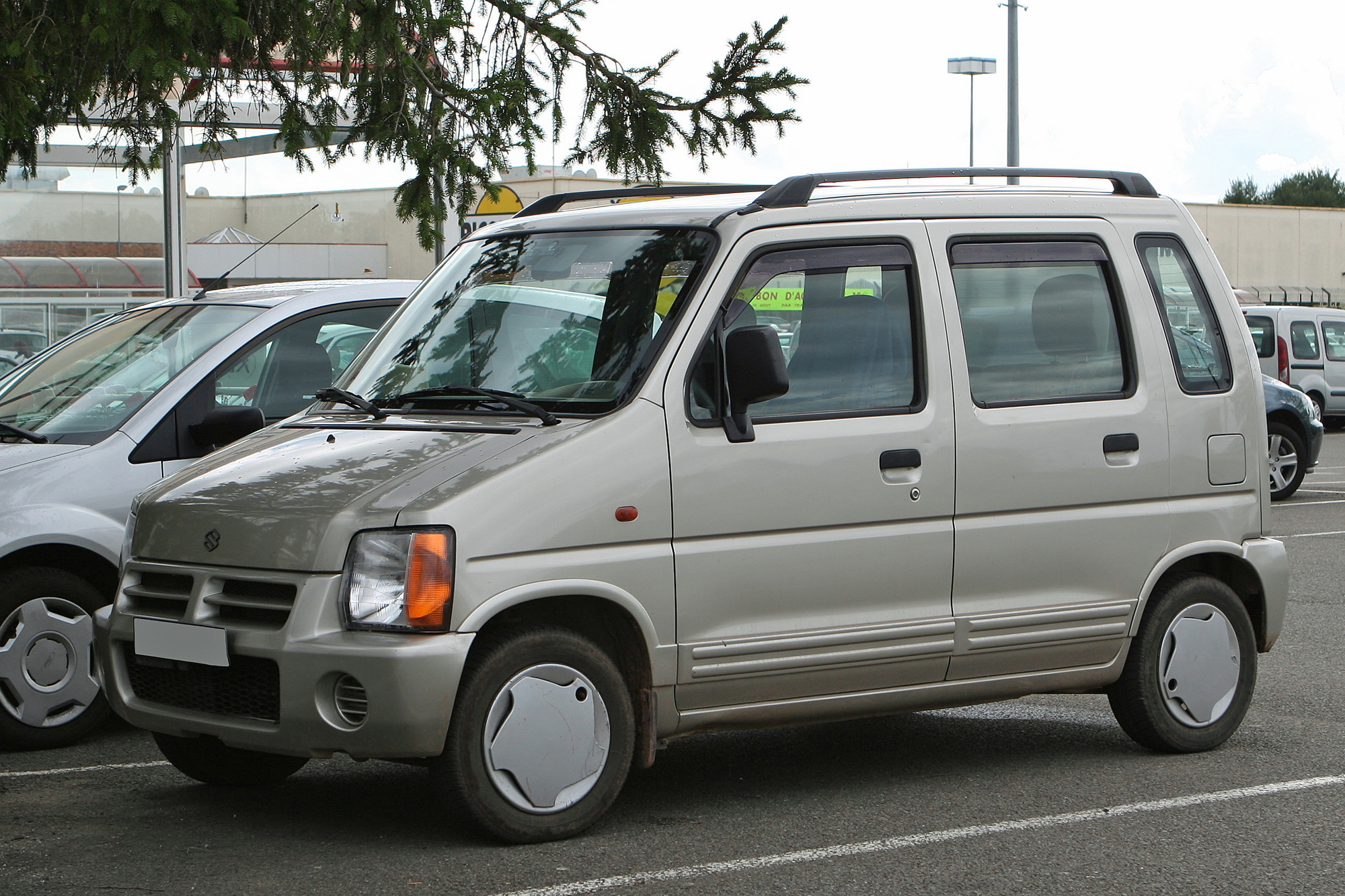 Suzuki  Wagon 1