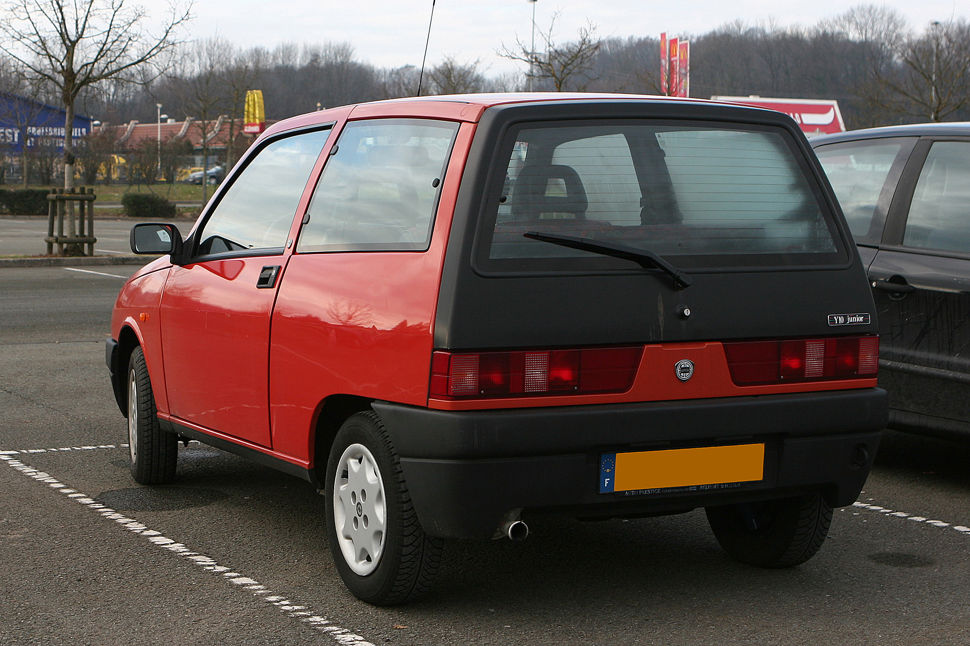 Lancia  Y10