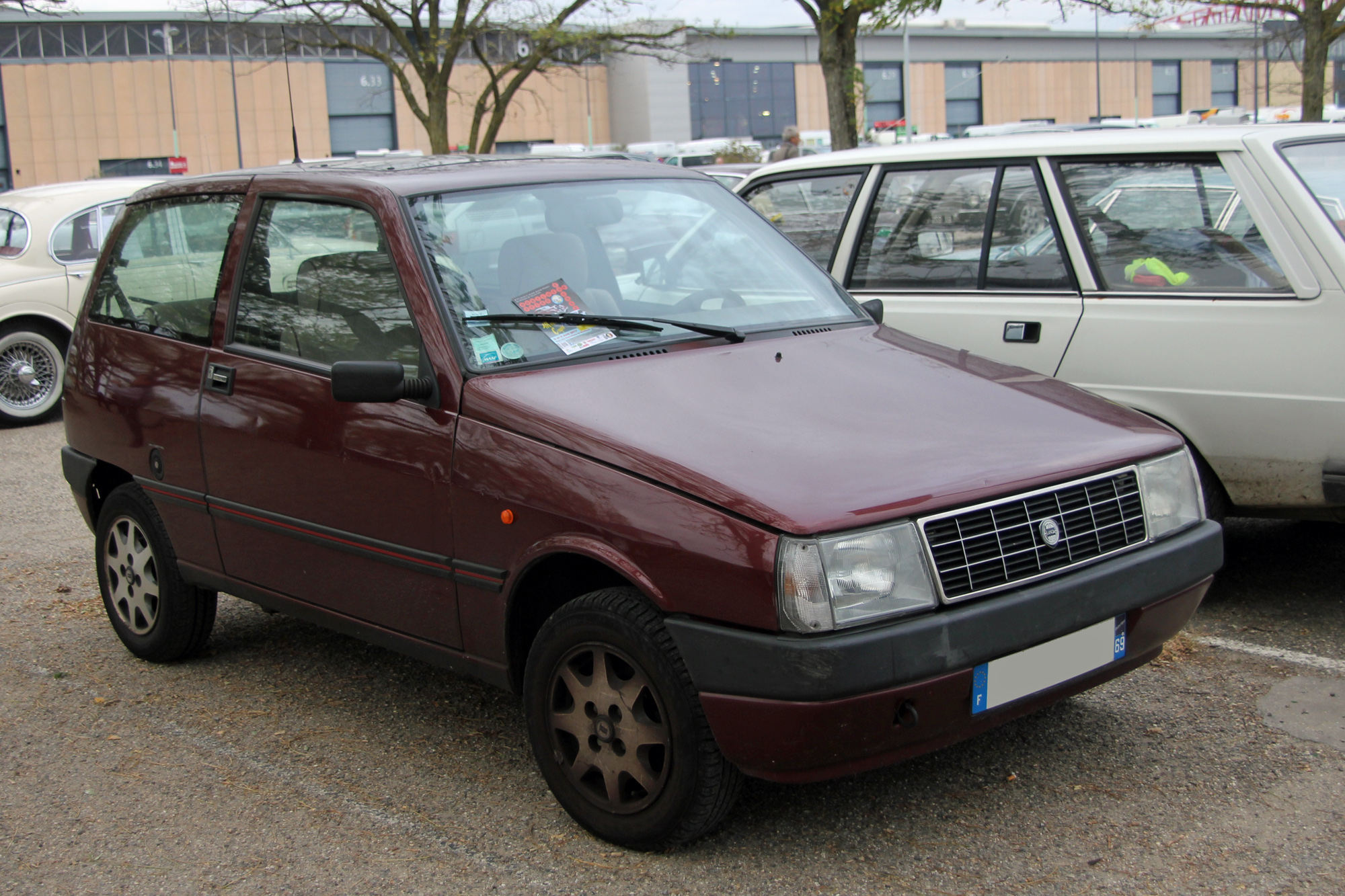 Lancia  Y10