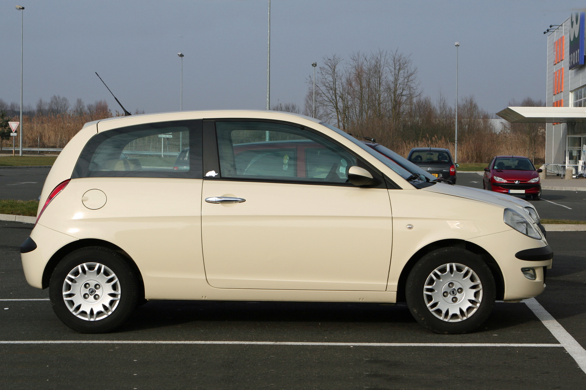 Lancia  Ypsilon