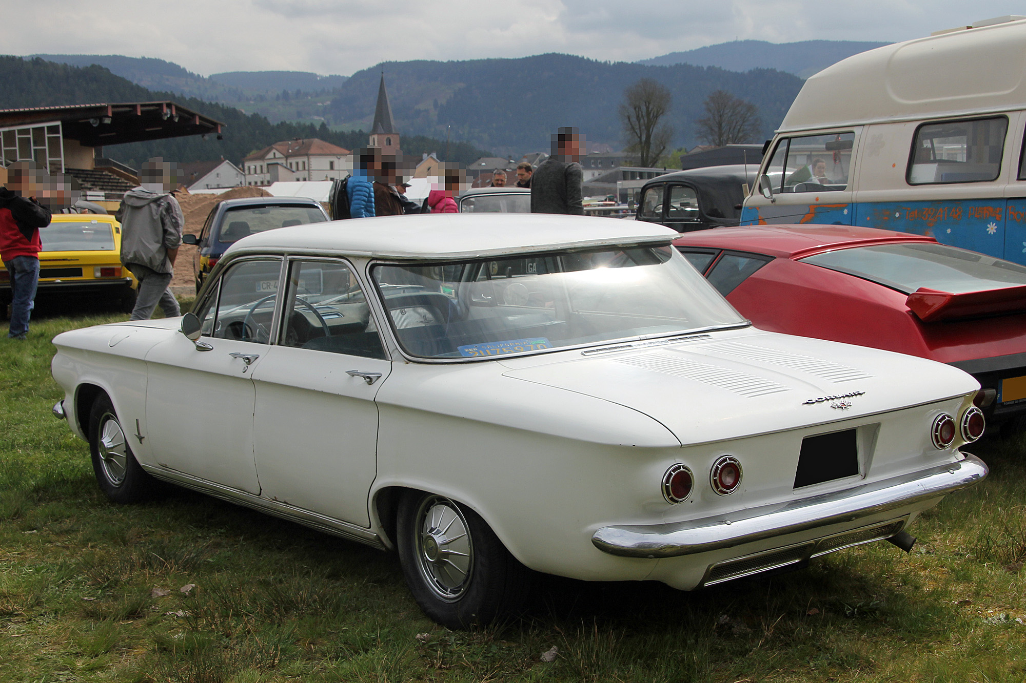 Chevrolet  Corvair 1