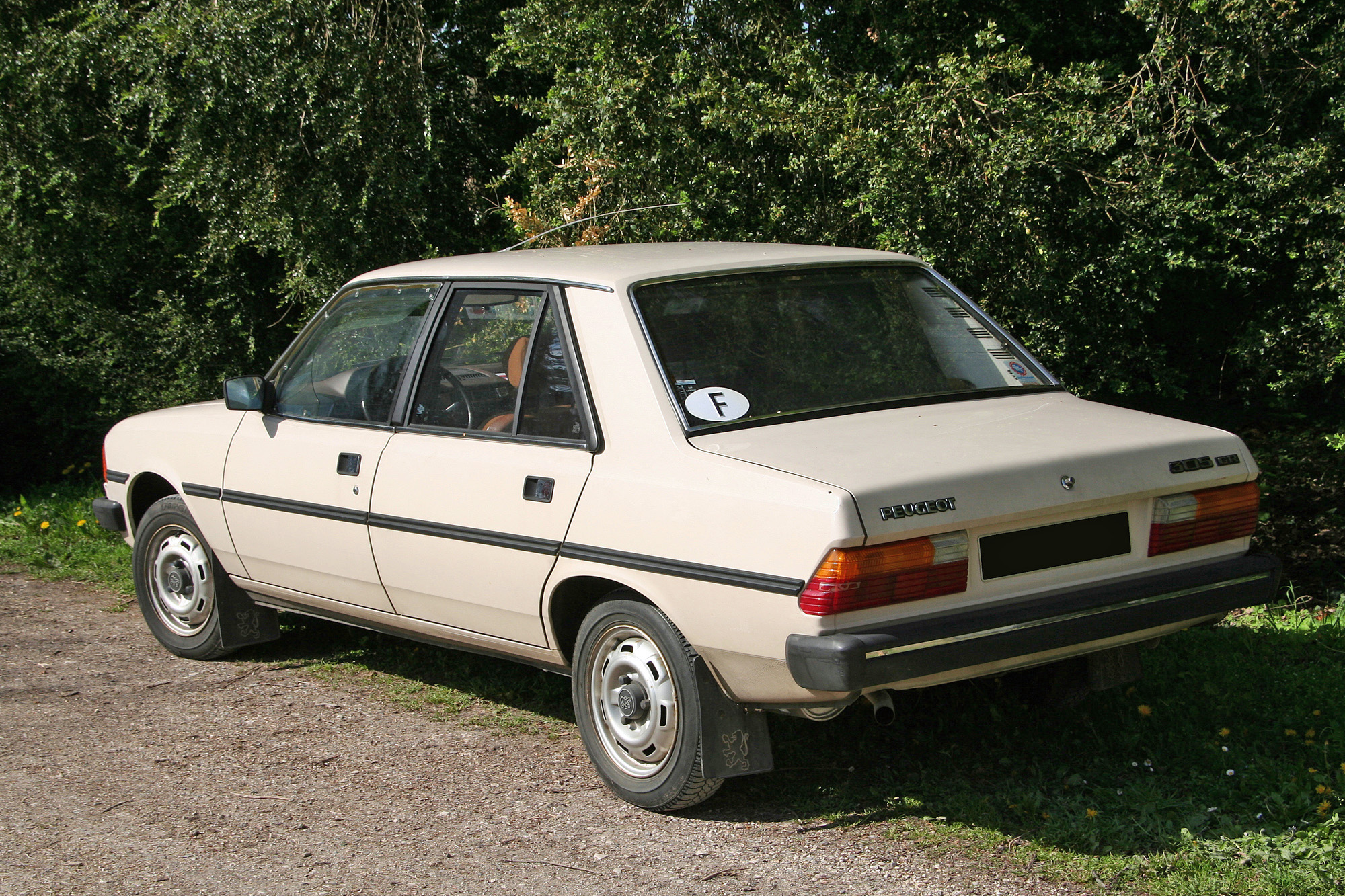 Peugeot 305 phase 1