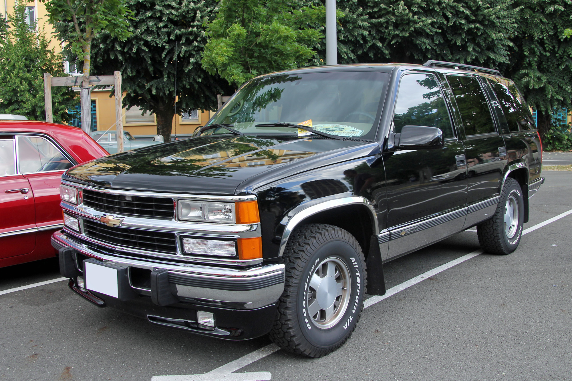 Chevrolet  Tahoe 1