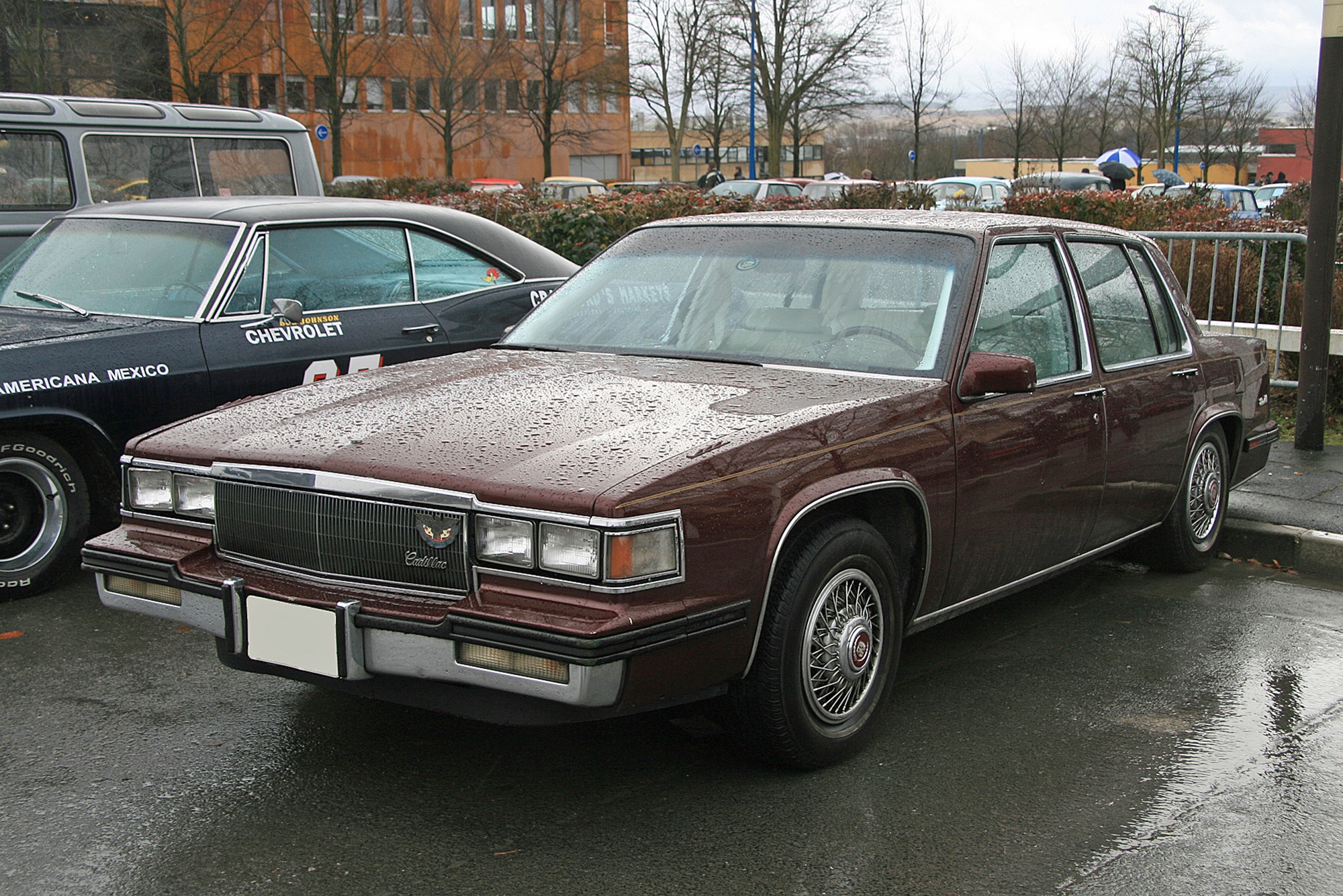 Cadillac Deville 12