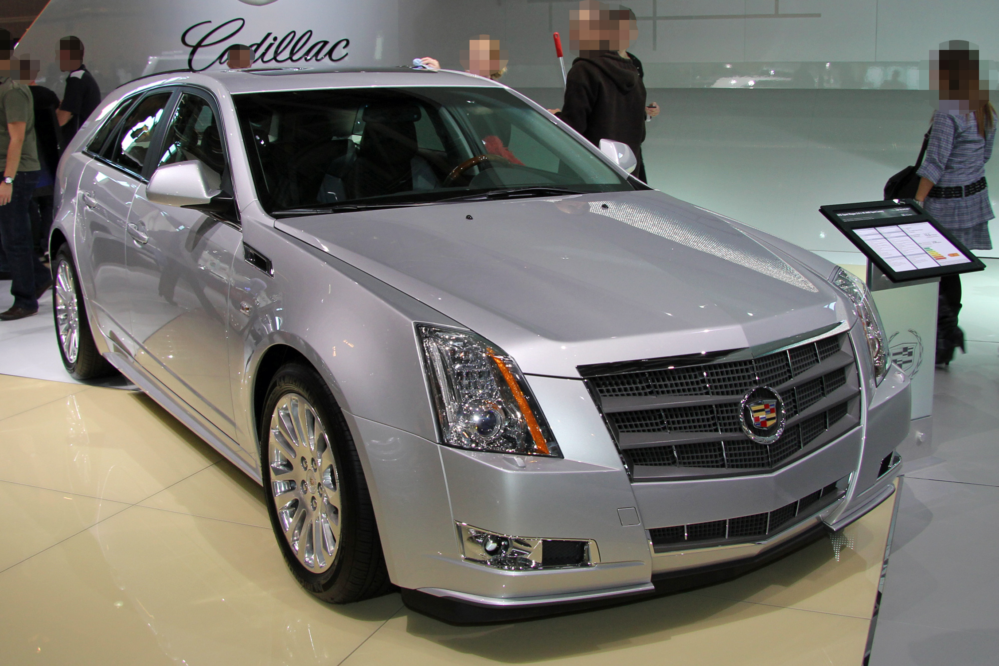 Cadillac CTS 2