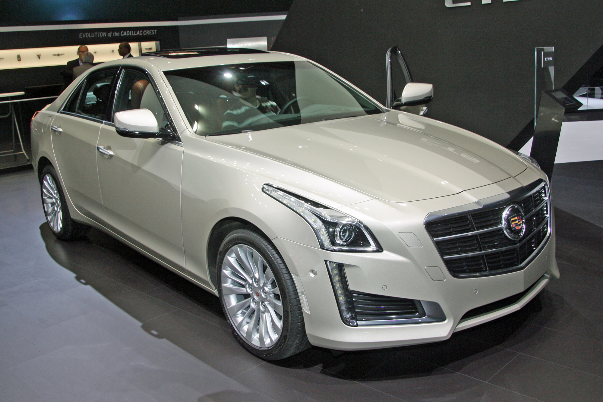 Cadillac CTS 3