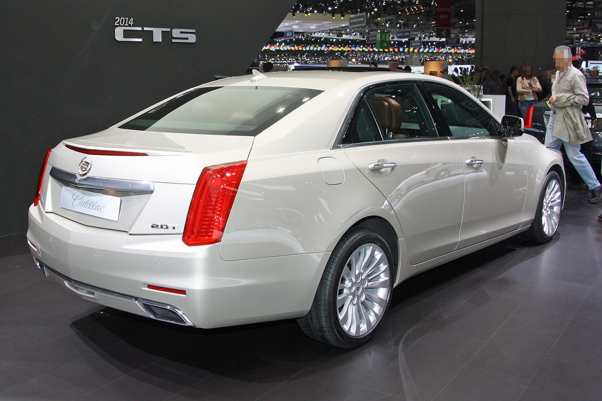 Cadillac CTS 3