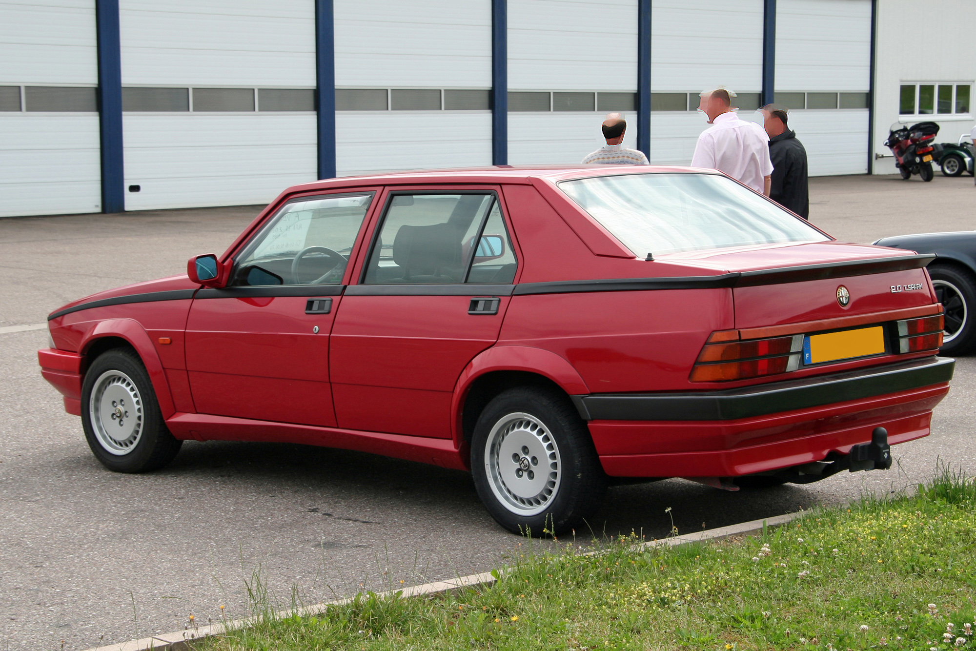 Alfa Romeo  75