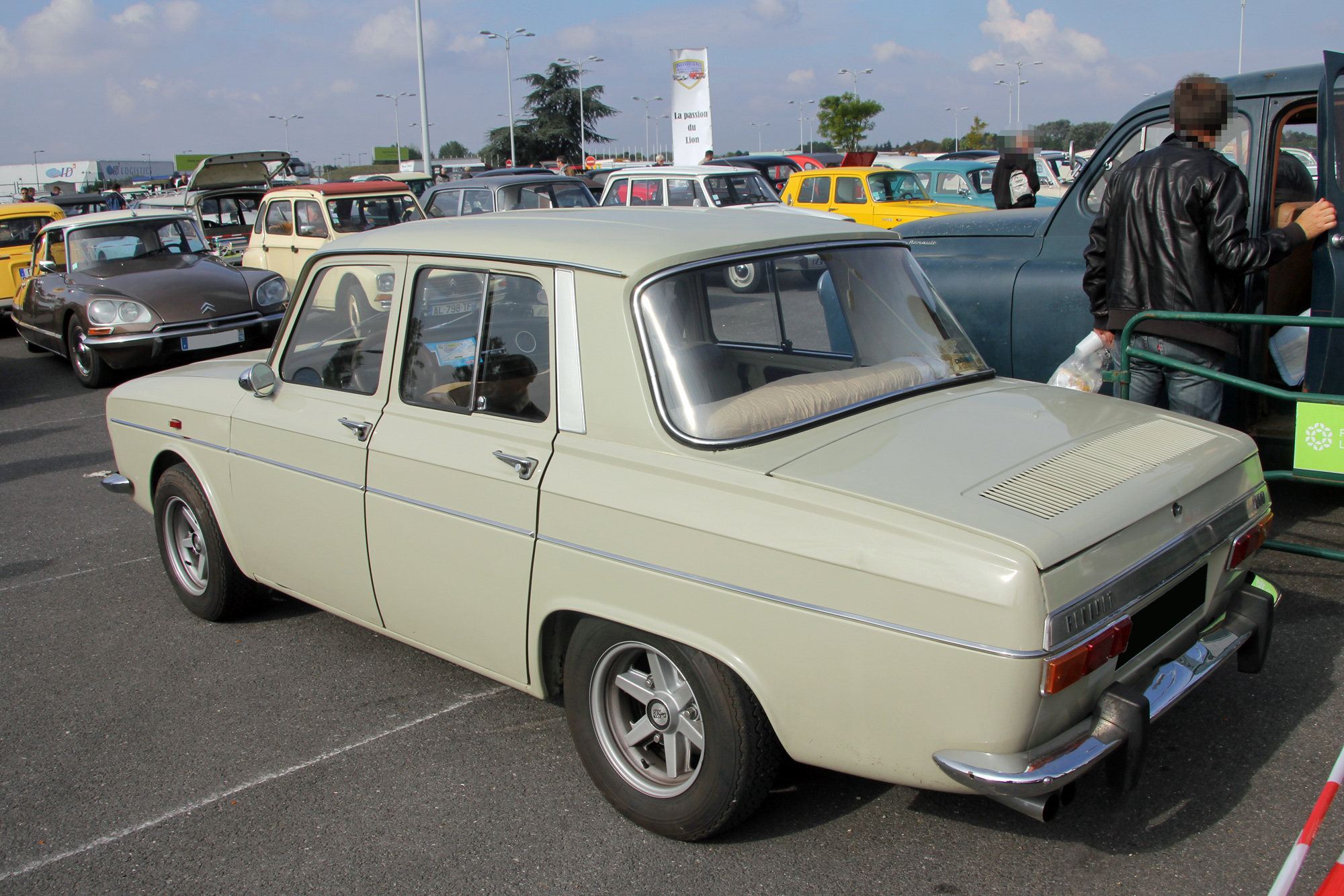 Renault 10