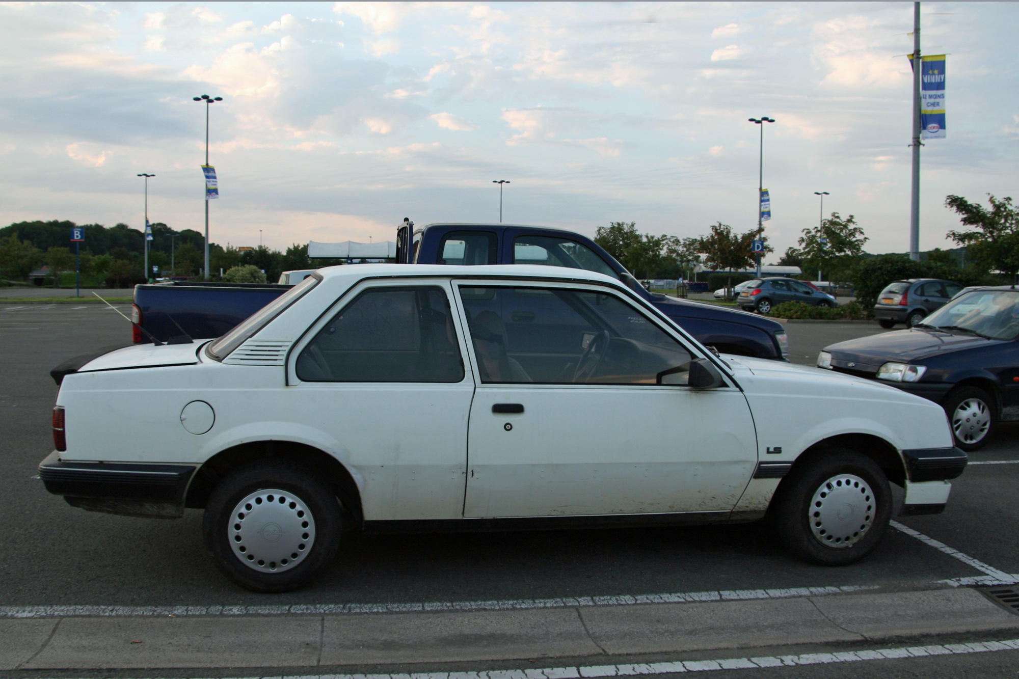 Opel Ascona C