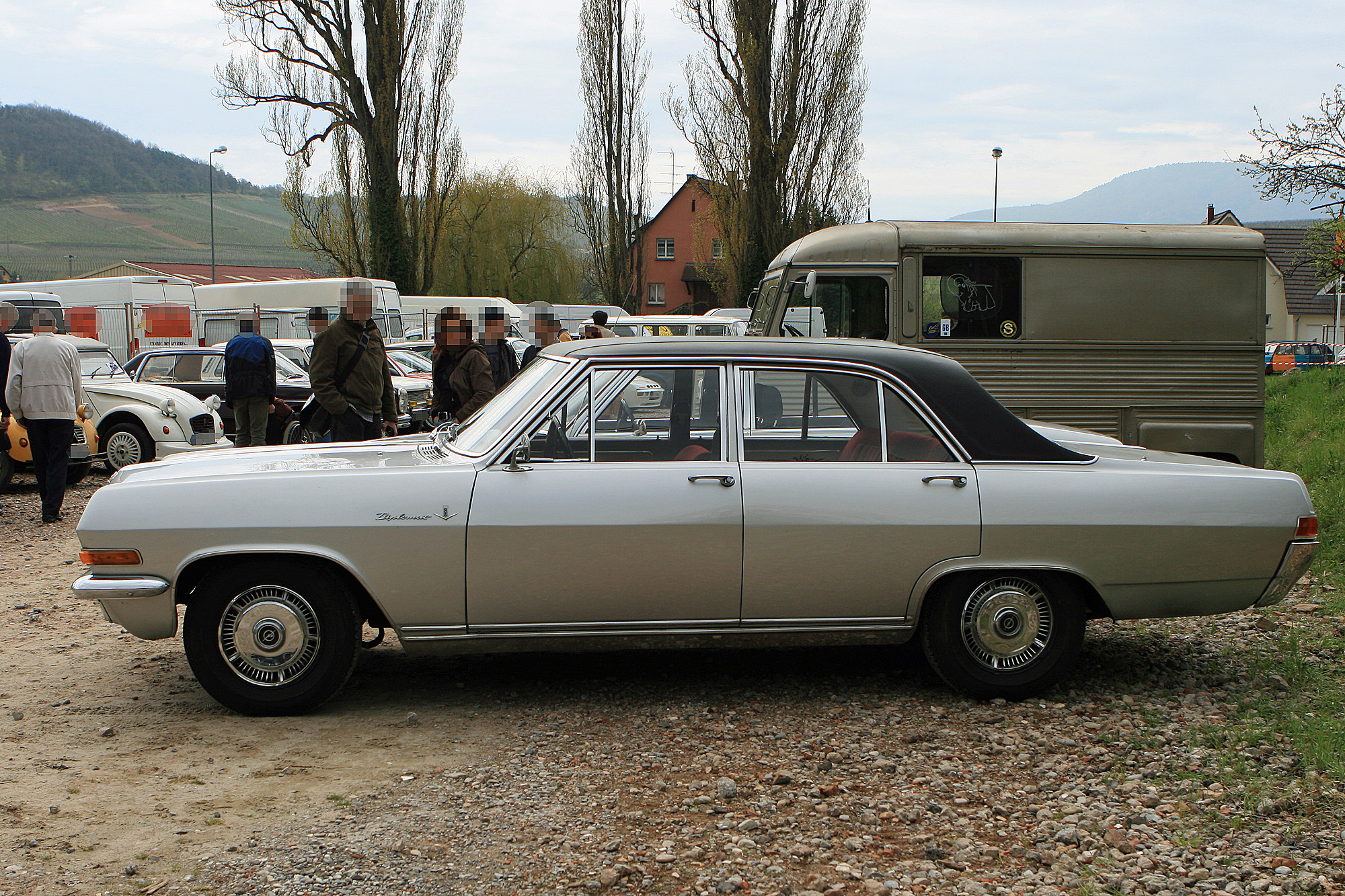 Opel Diplomat A