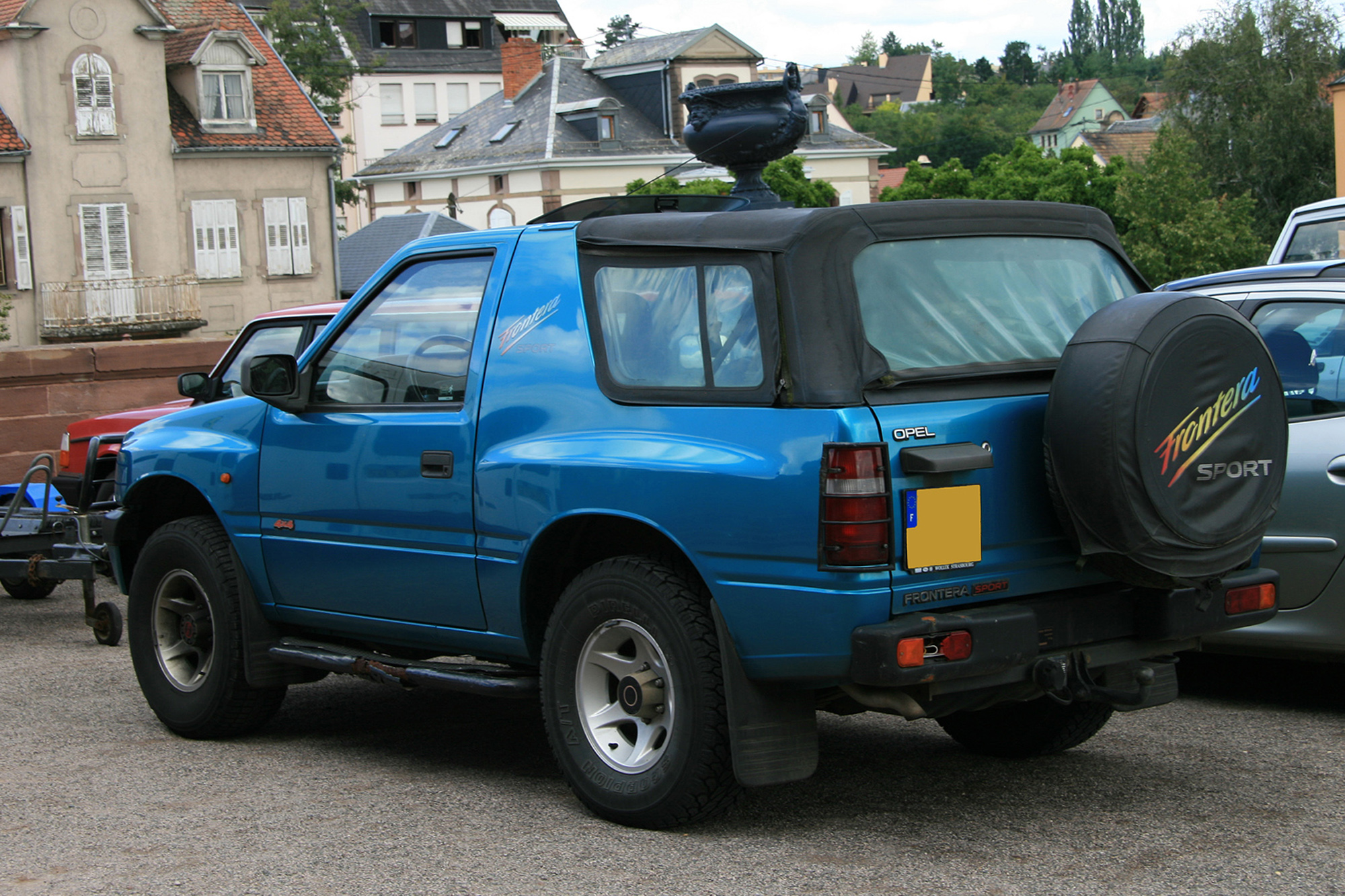 Opel Frontera A