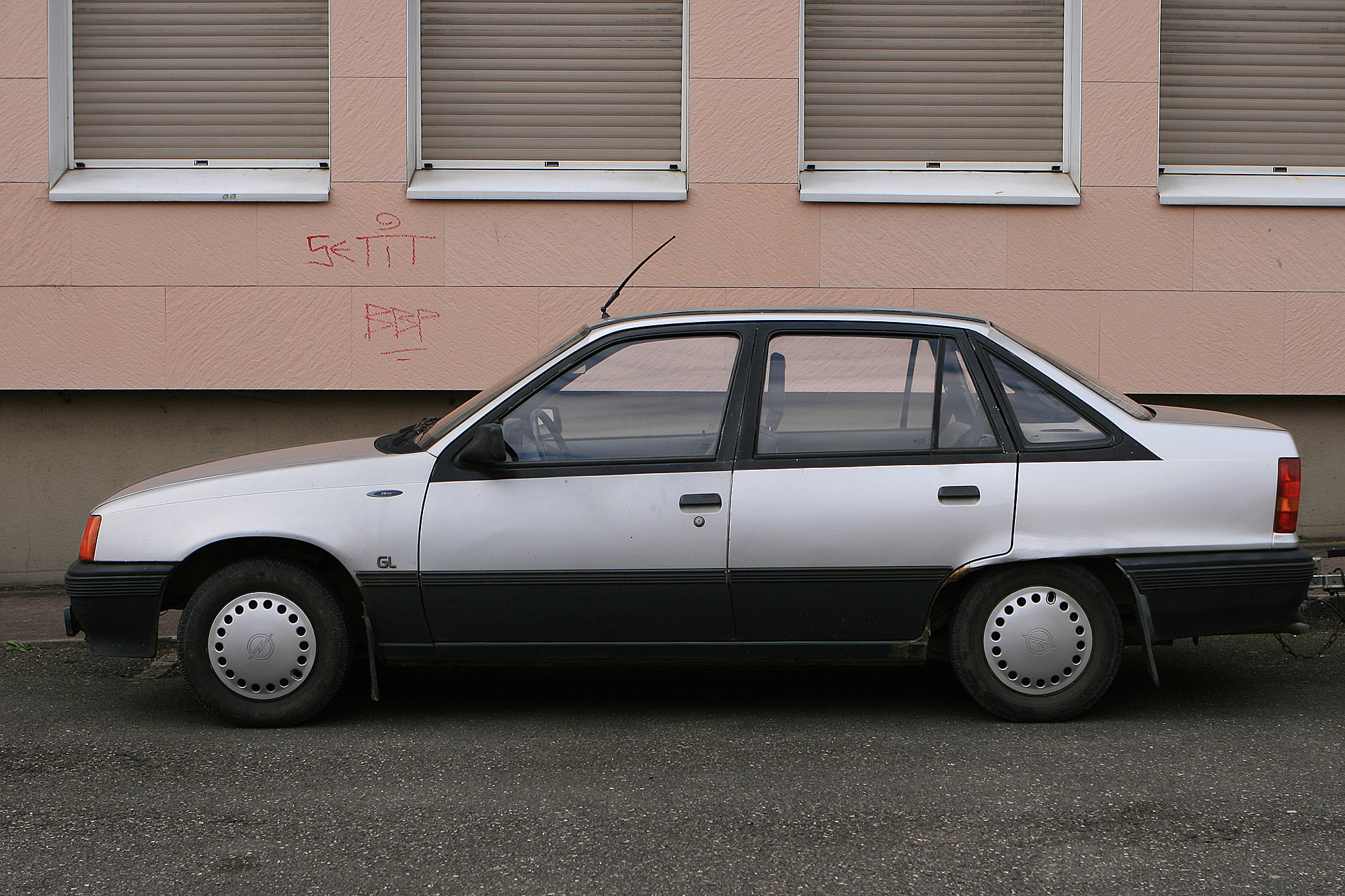 Opel Kadett E phase 1