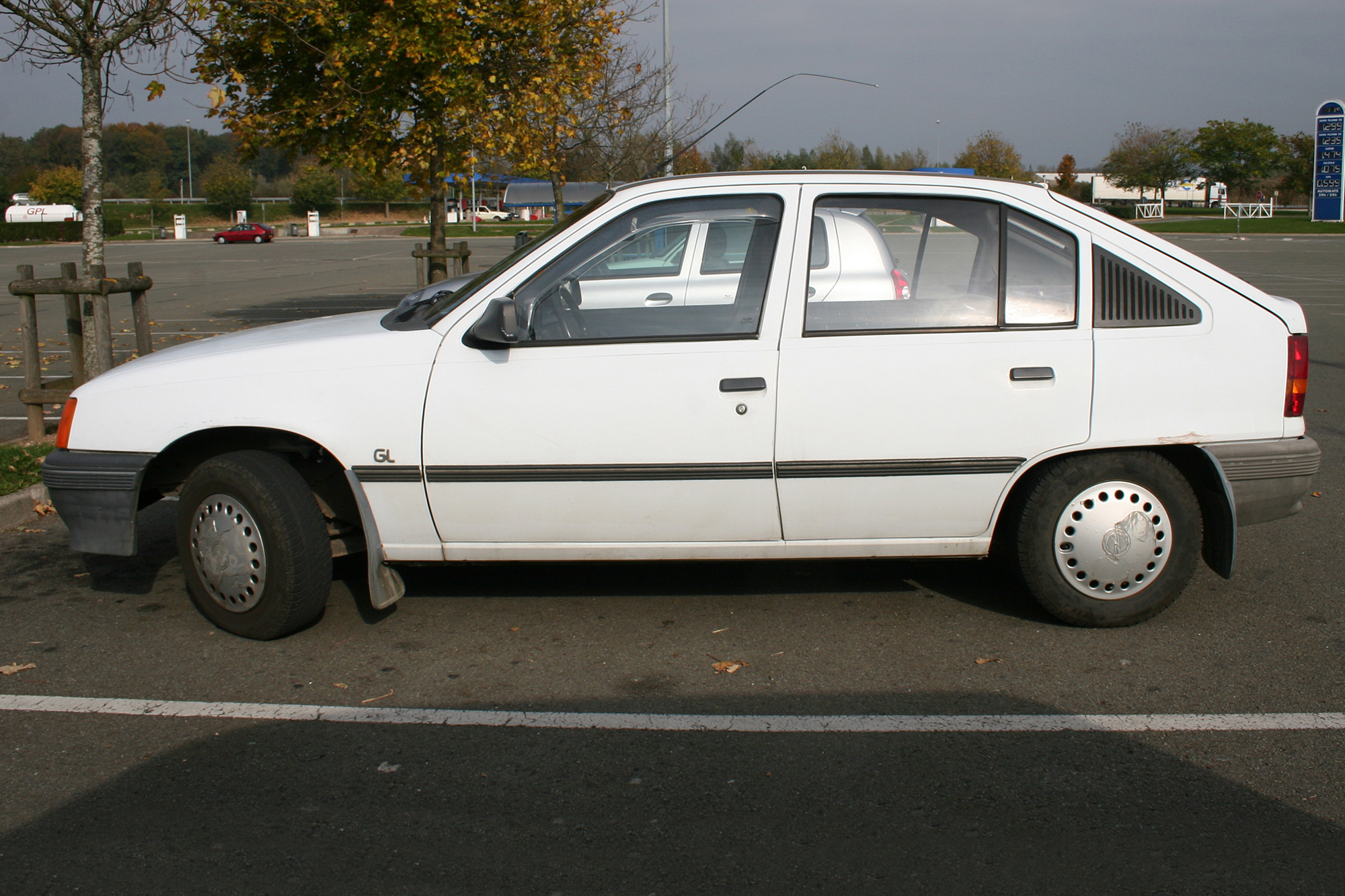 Opel Kadett E phase 1