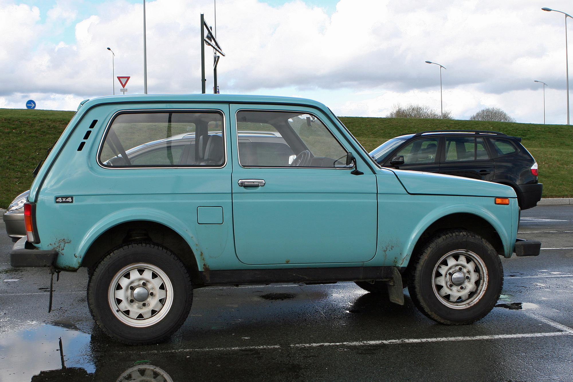 Lada Niva 2