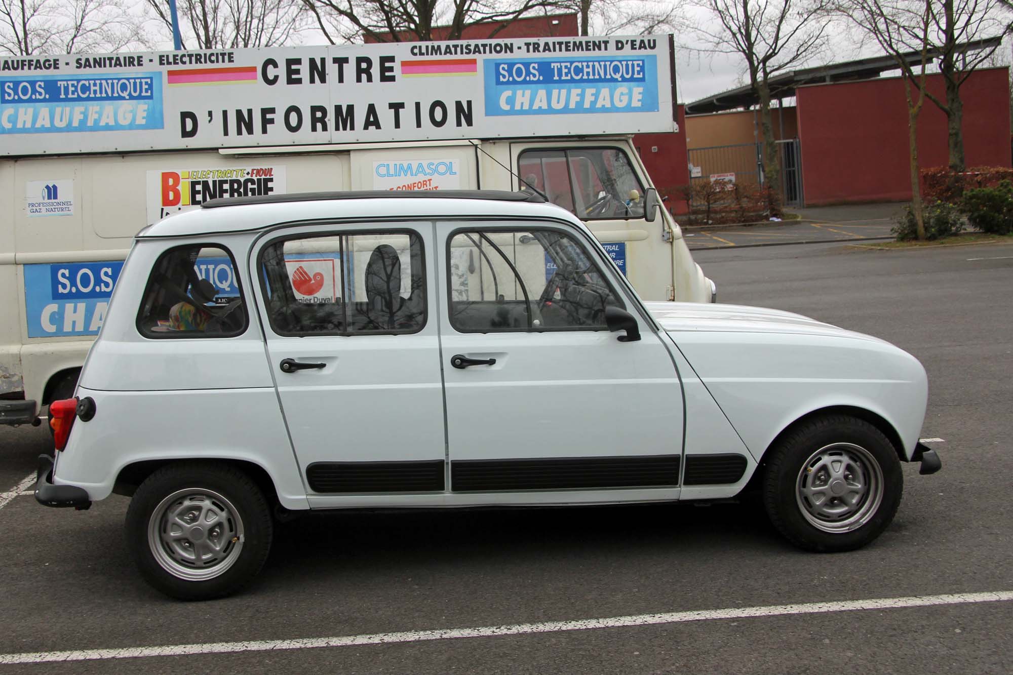 Renault 4 phase 3