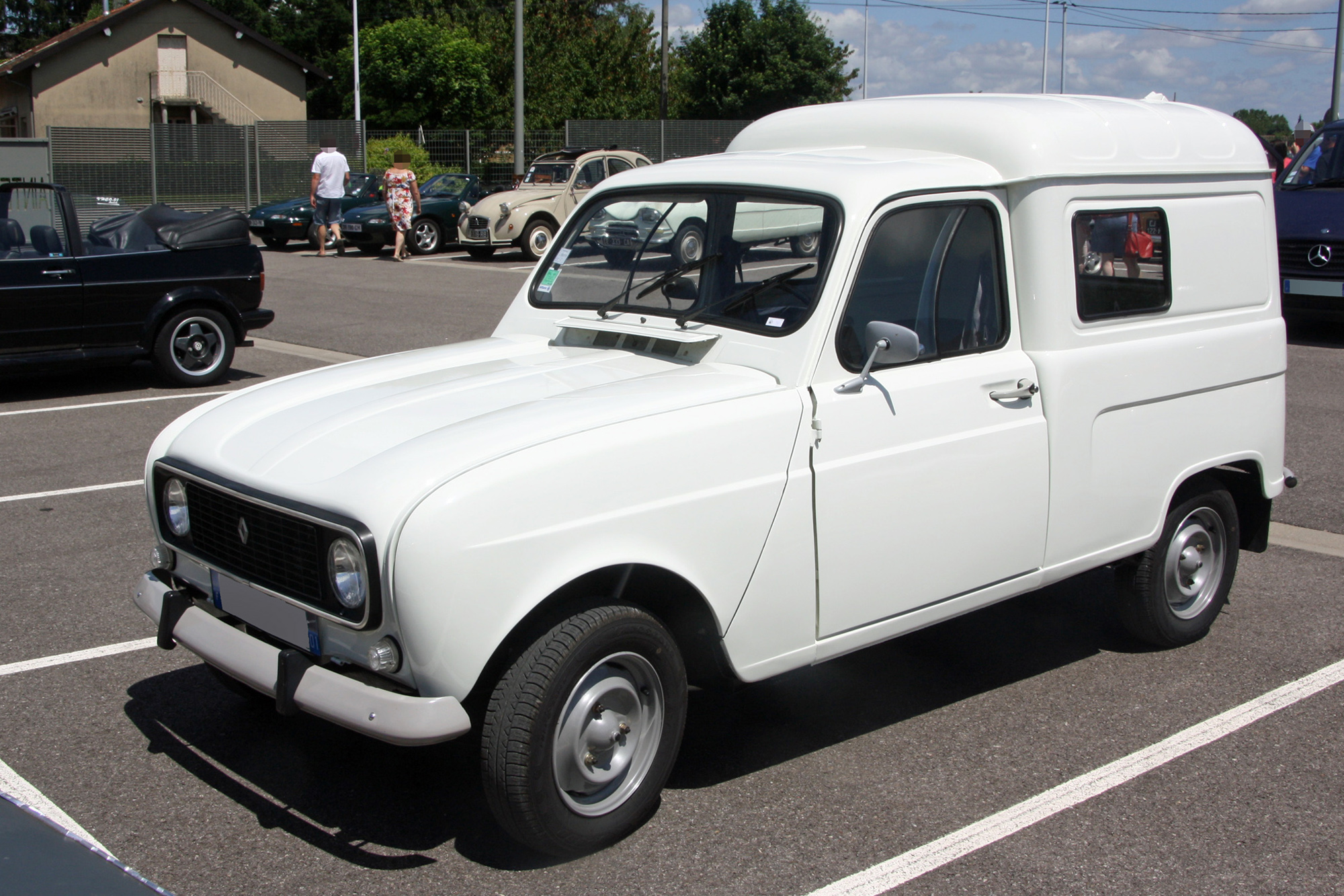 Renault 4 F4