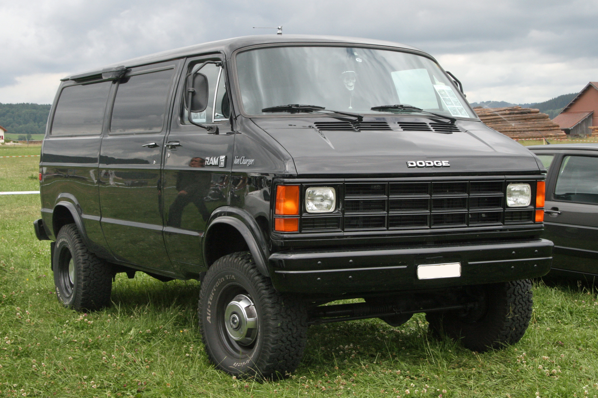 Dodge Ram van