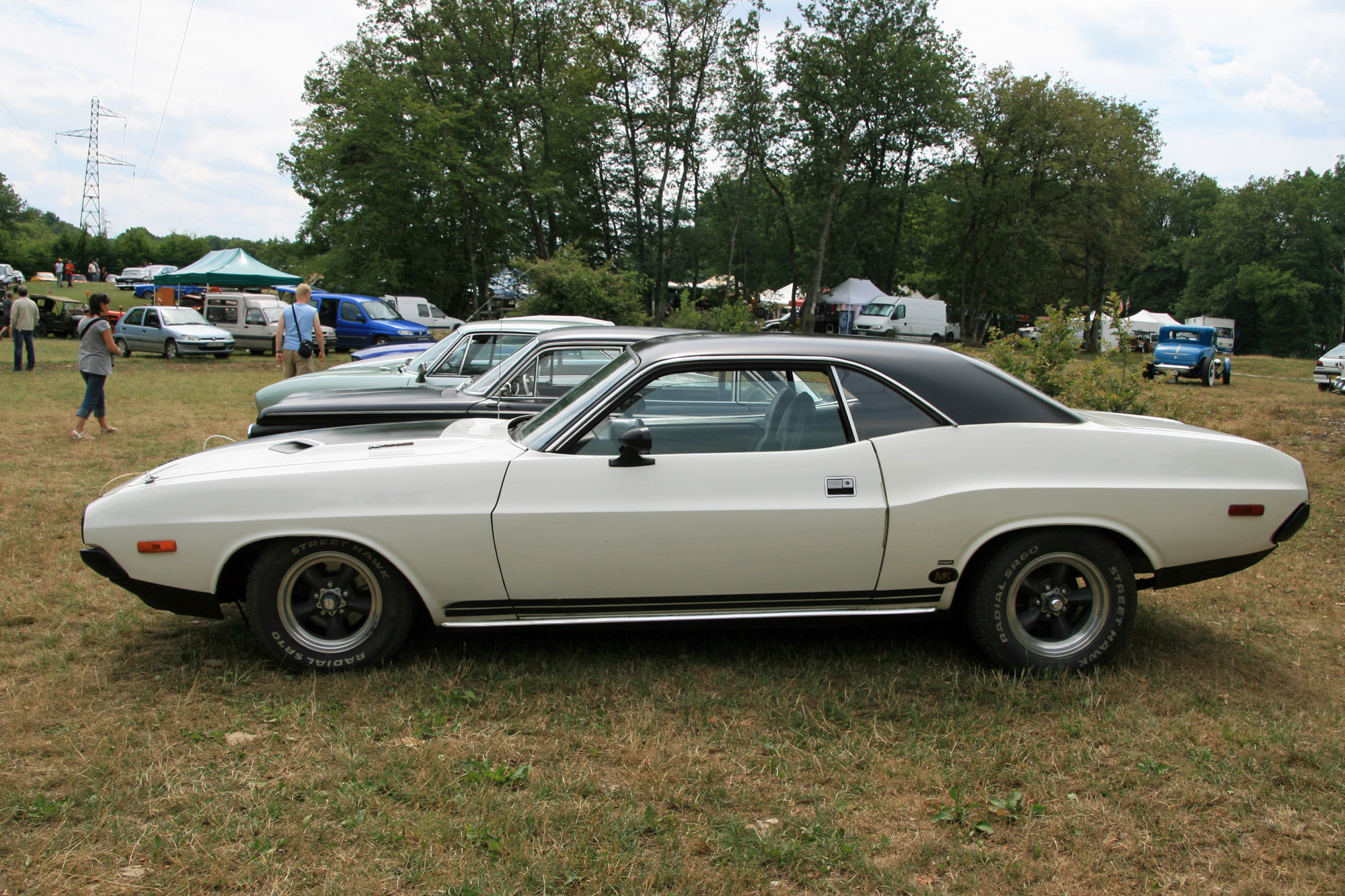 Dodge Challenger 1