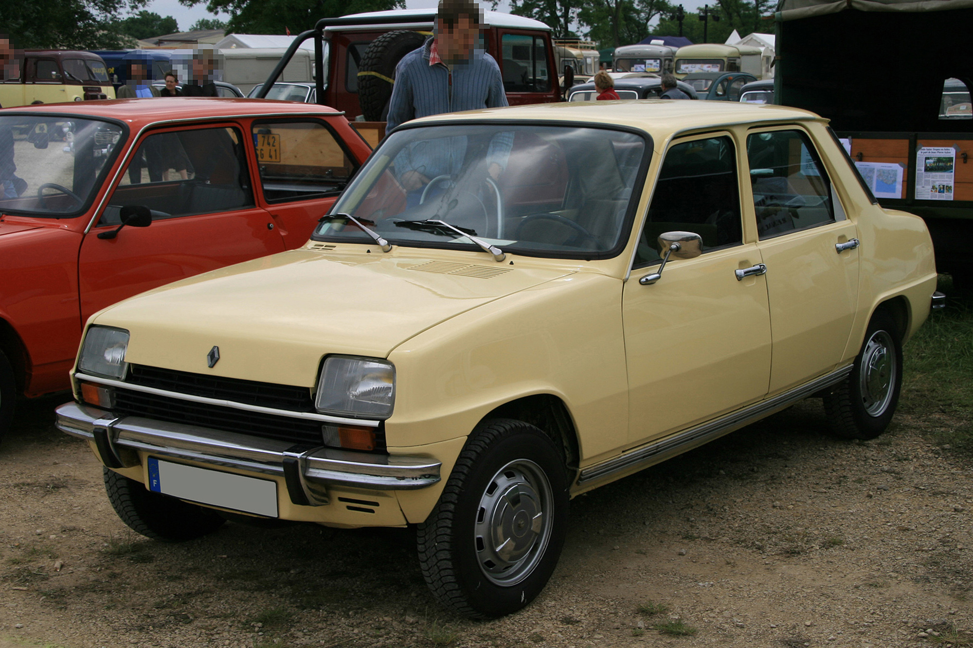 Renault 7 