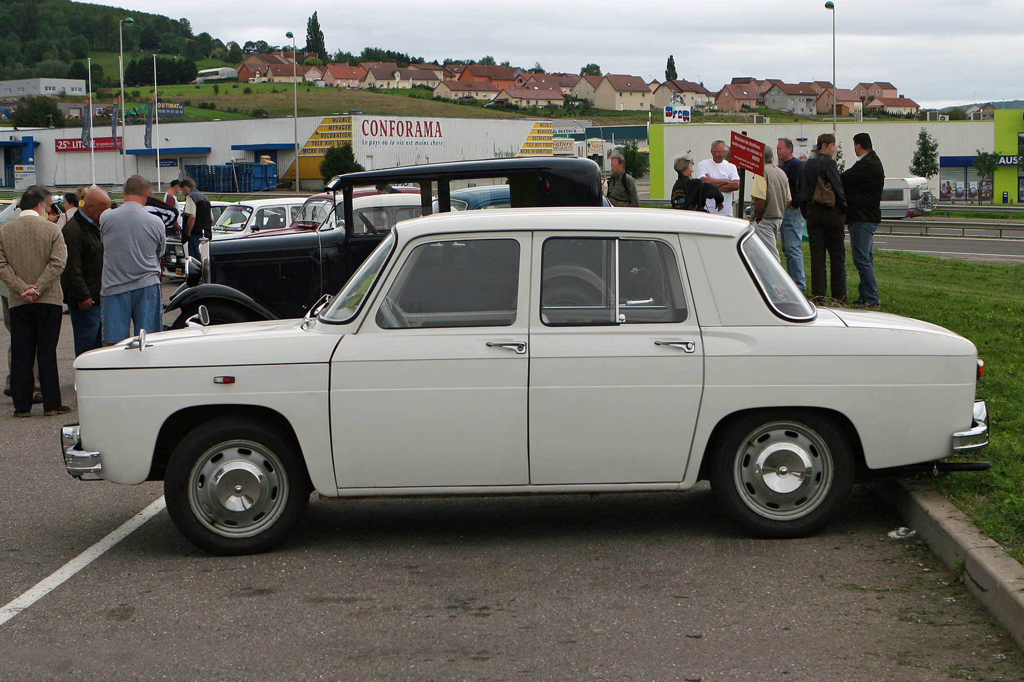 Renault 8