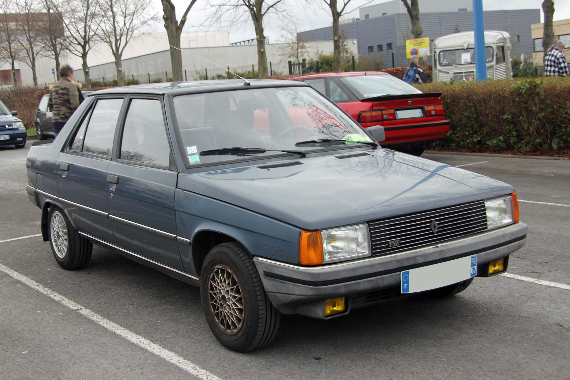 Renault 9 phase 1