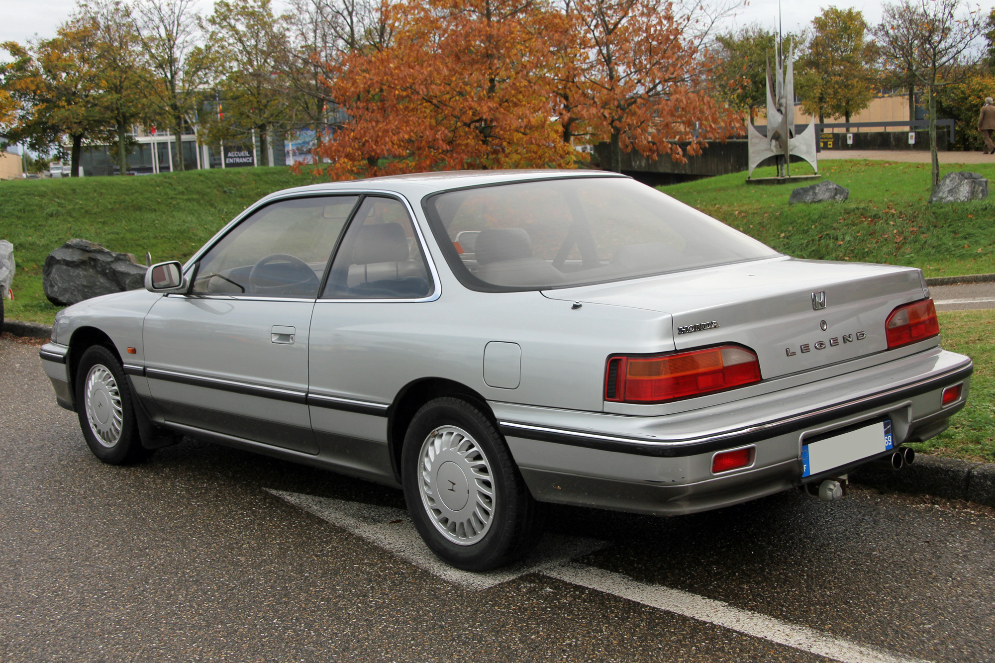 Honda Legend 1