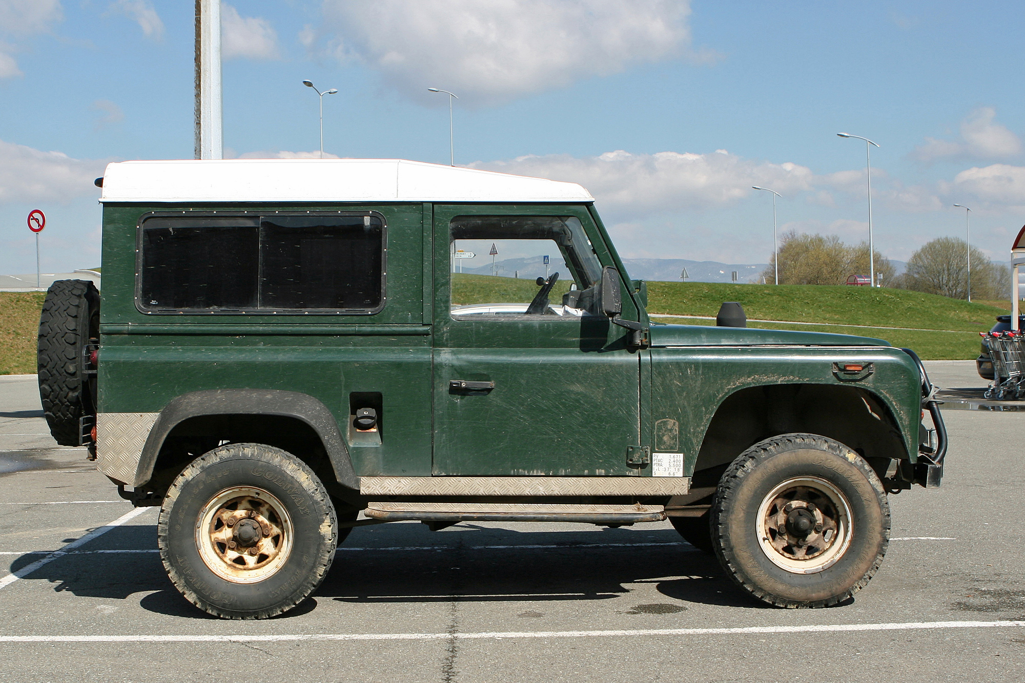 Land Rover Defender