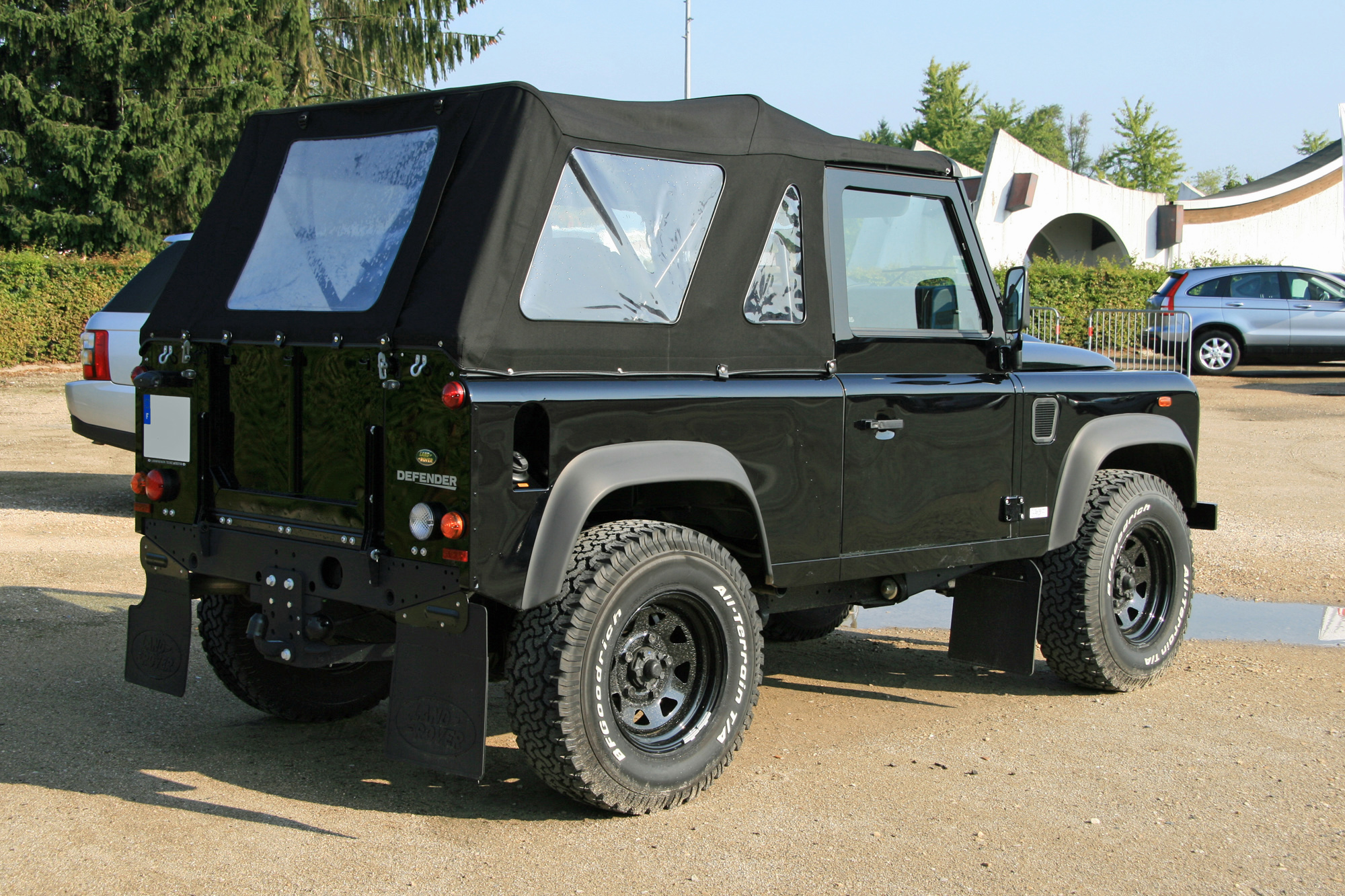 Land Rover Defender