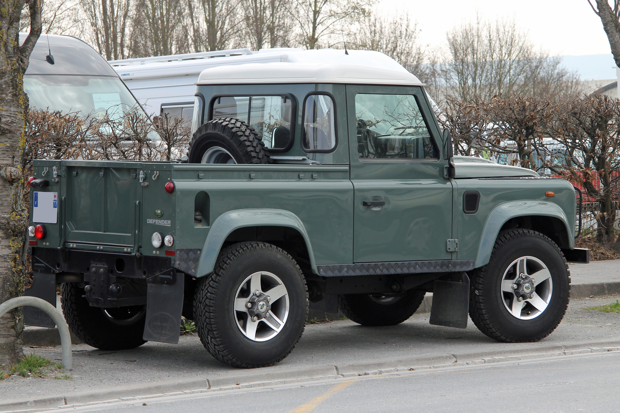 Land Rover Defender