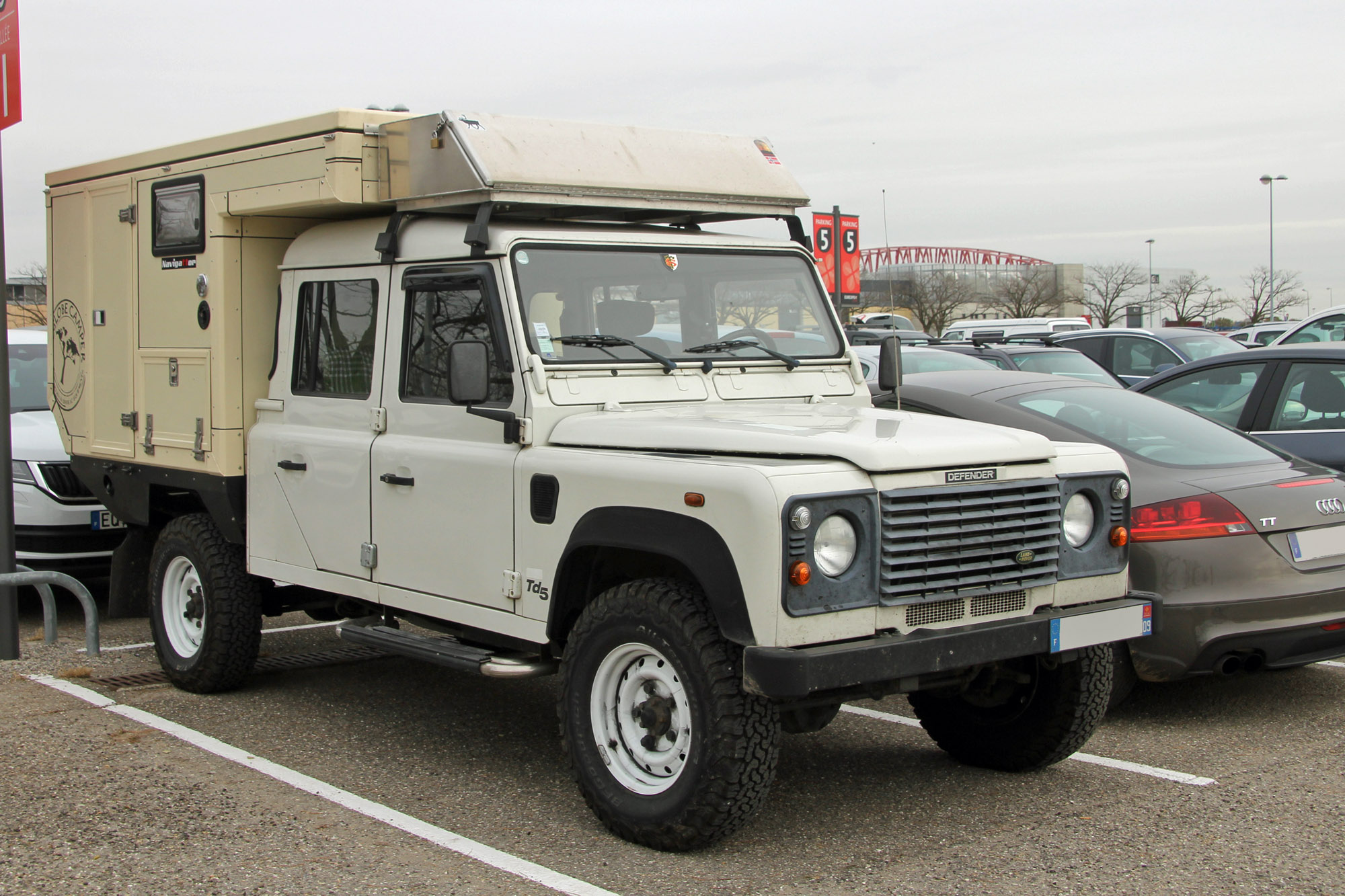 Land Rover Defender