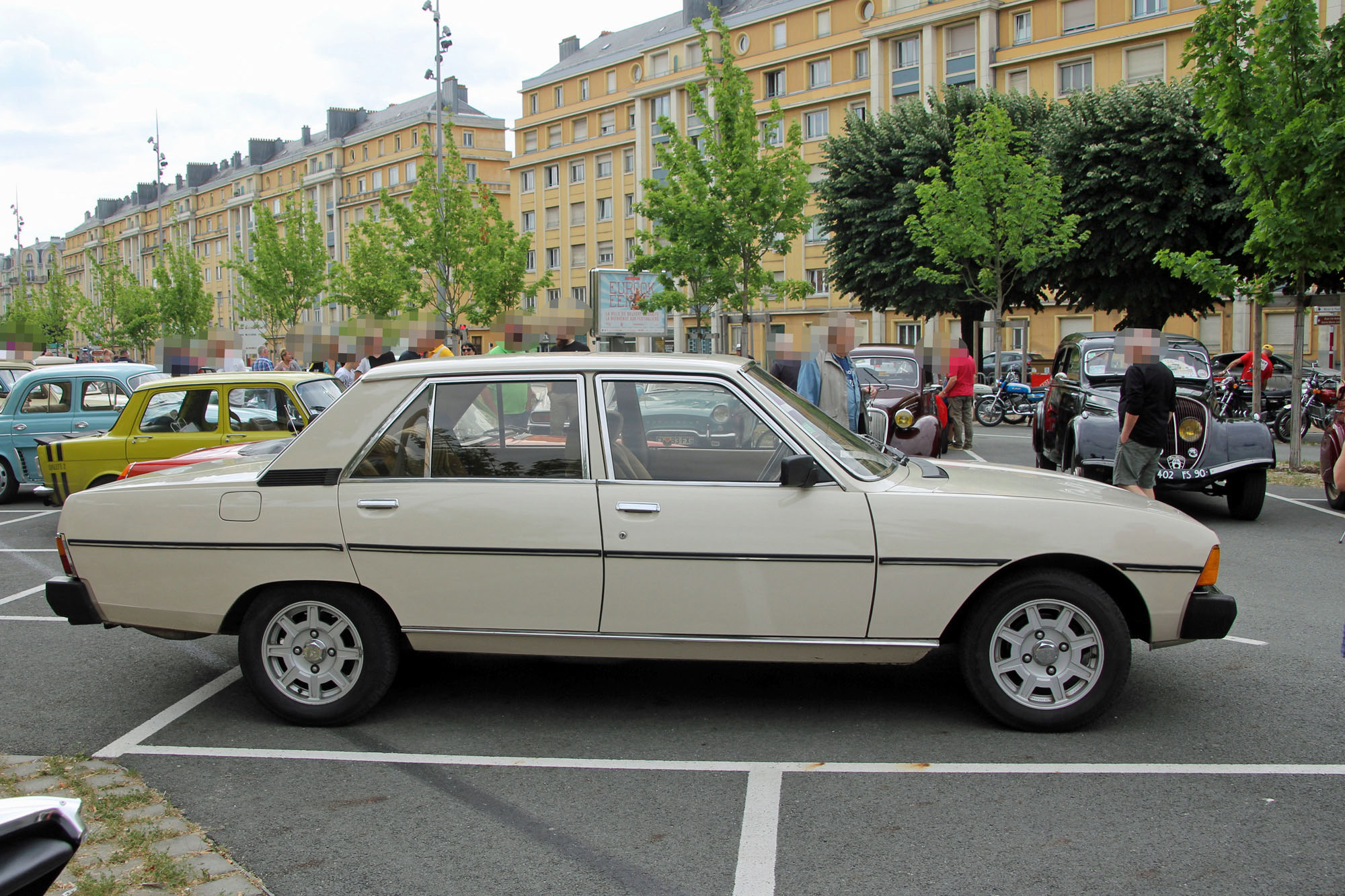 Peugeot 604