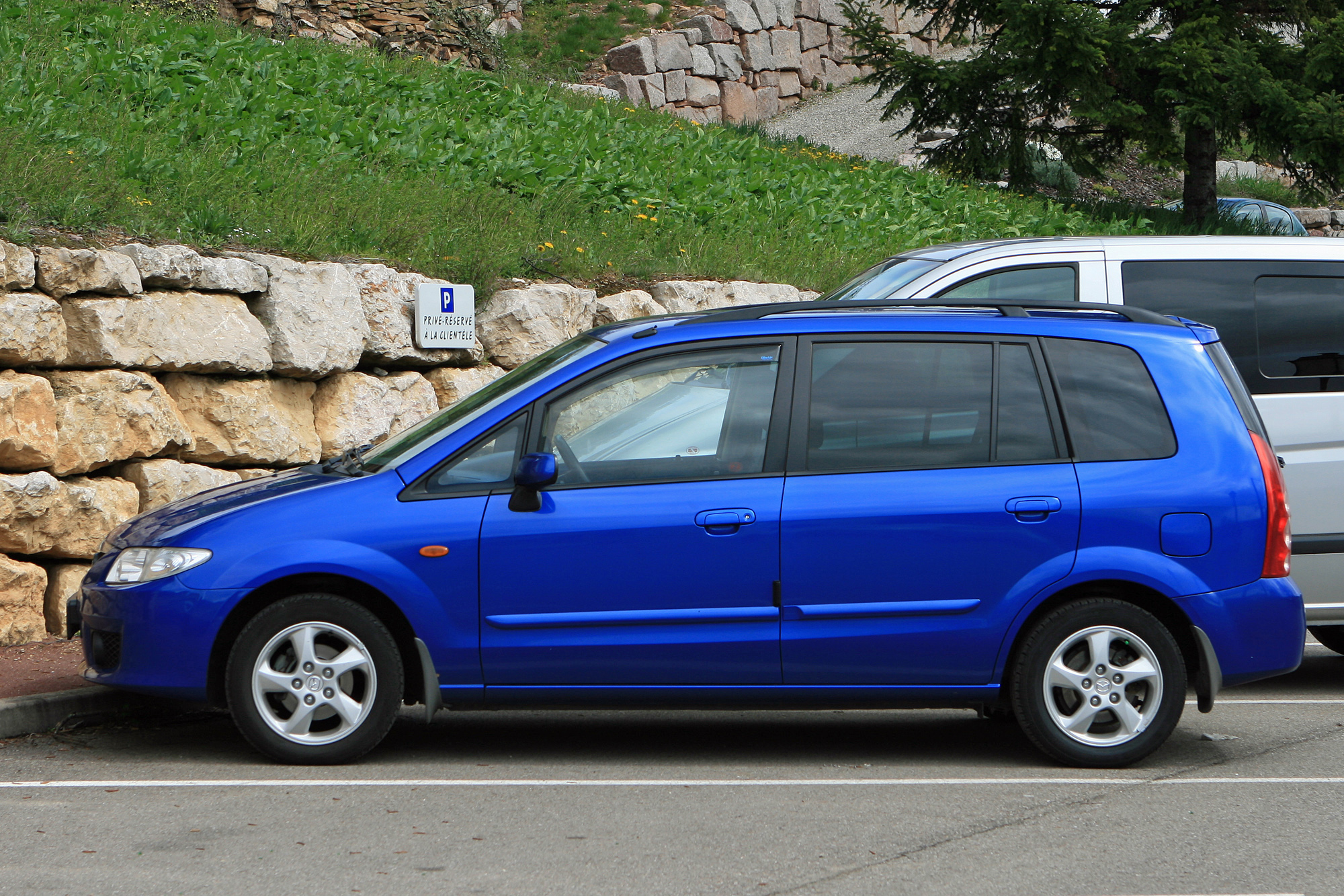 Description du véhicule Mazda Premacy Encyclopédie automobile