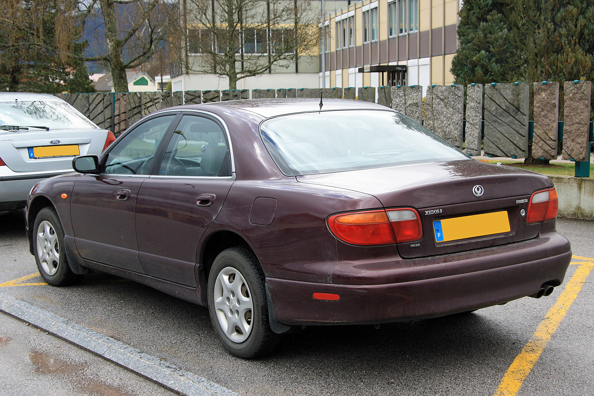 Mazda Xedos 9