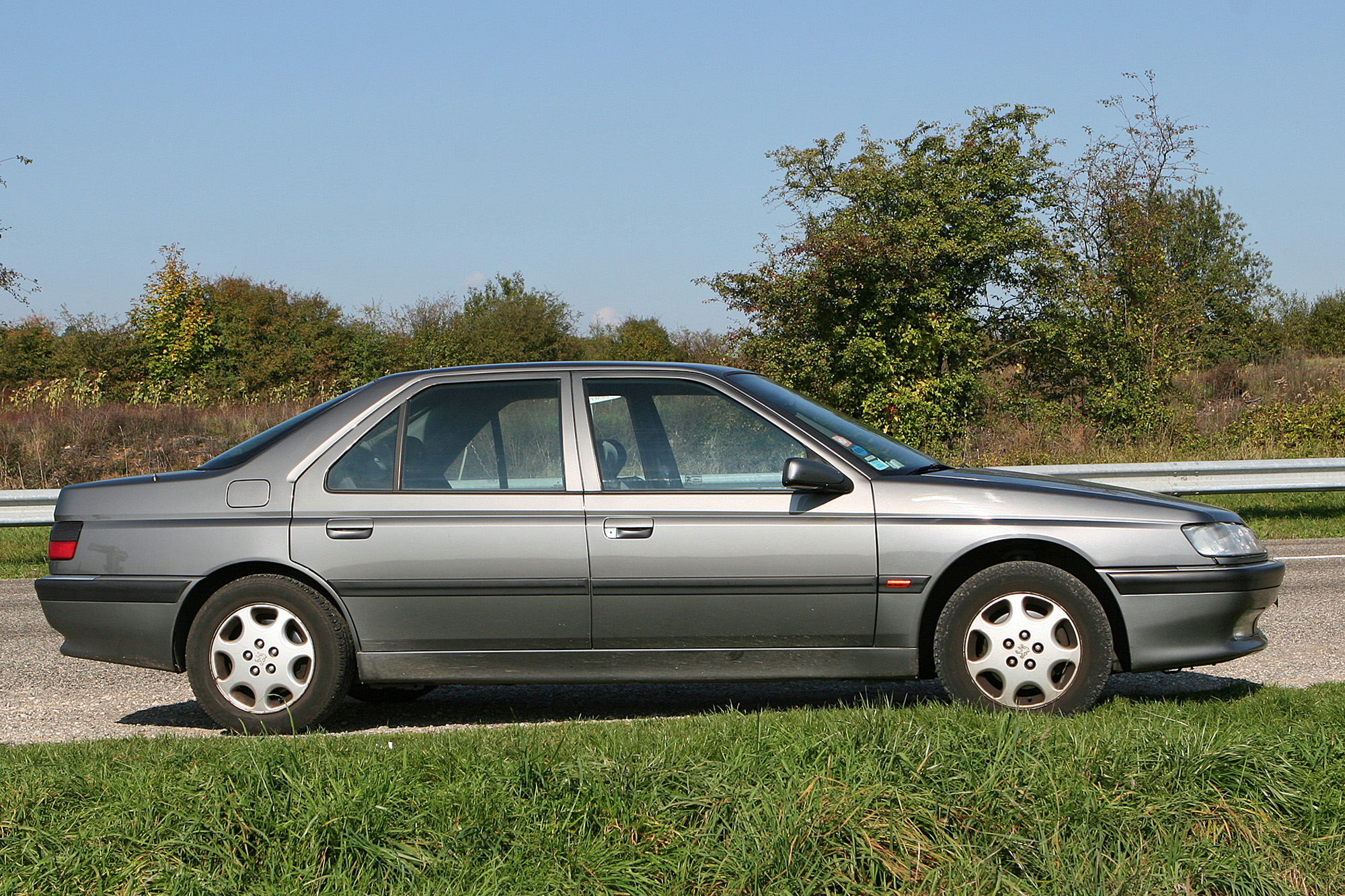 Peugeot 605