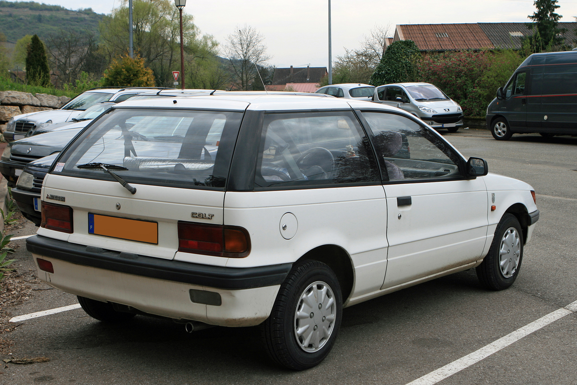 Mitsubishi Colt 3