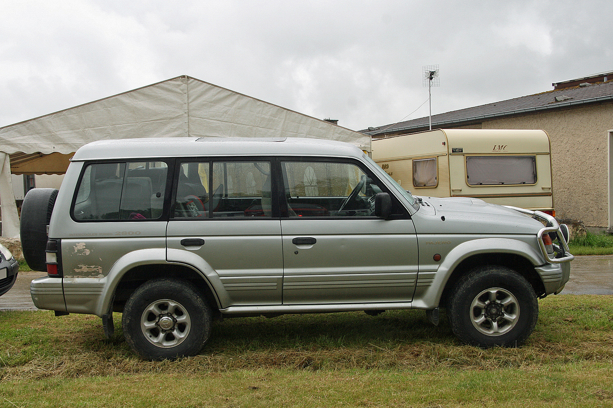 Mitsubishi Pajero 2